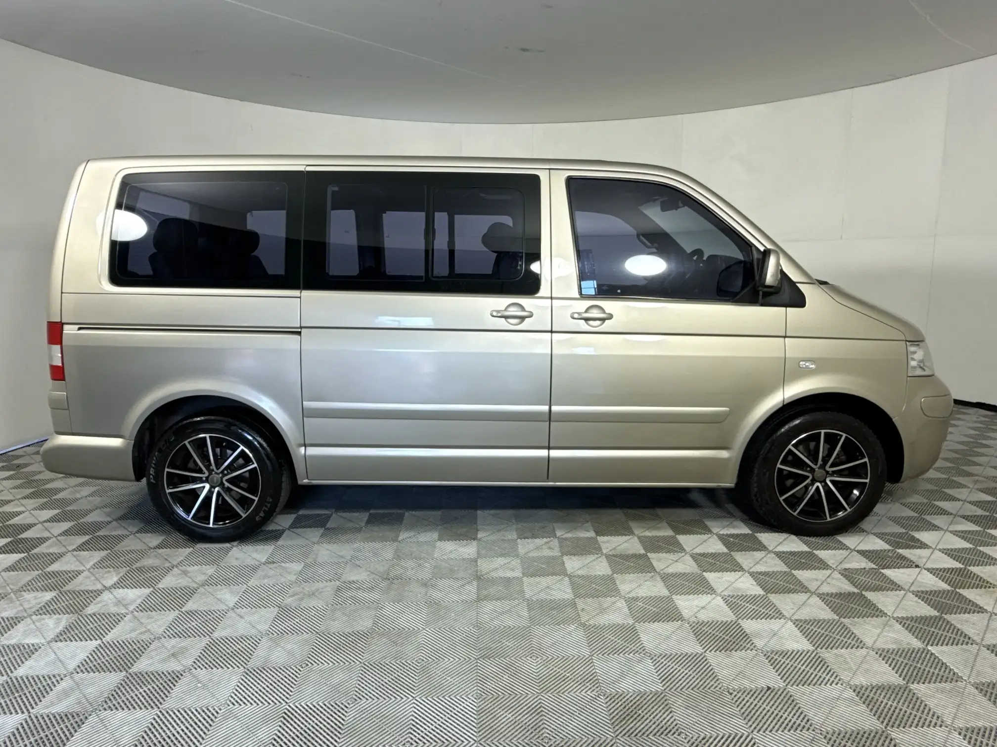 Volkswagen T5