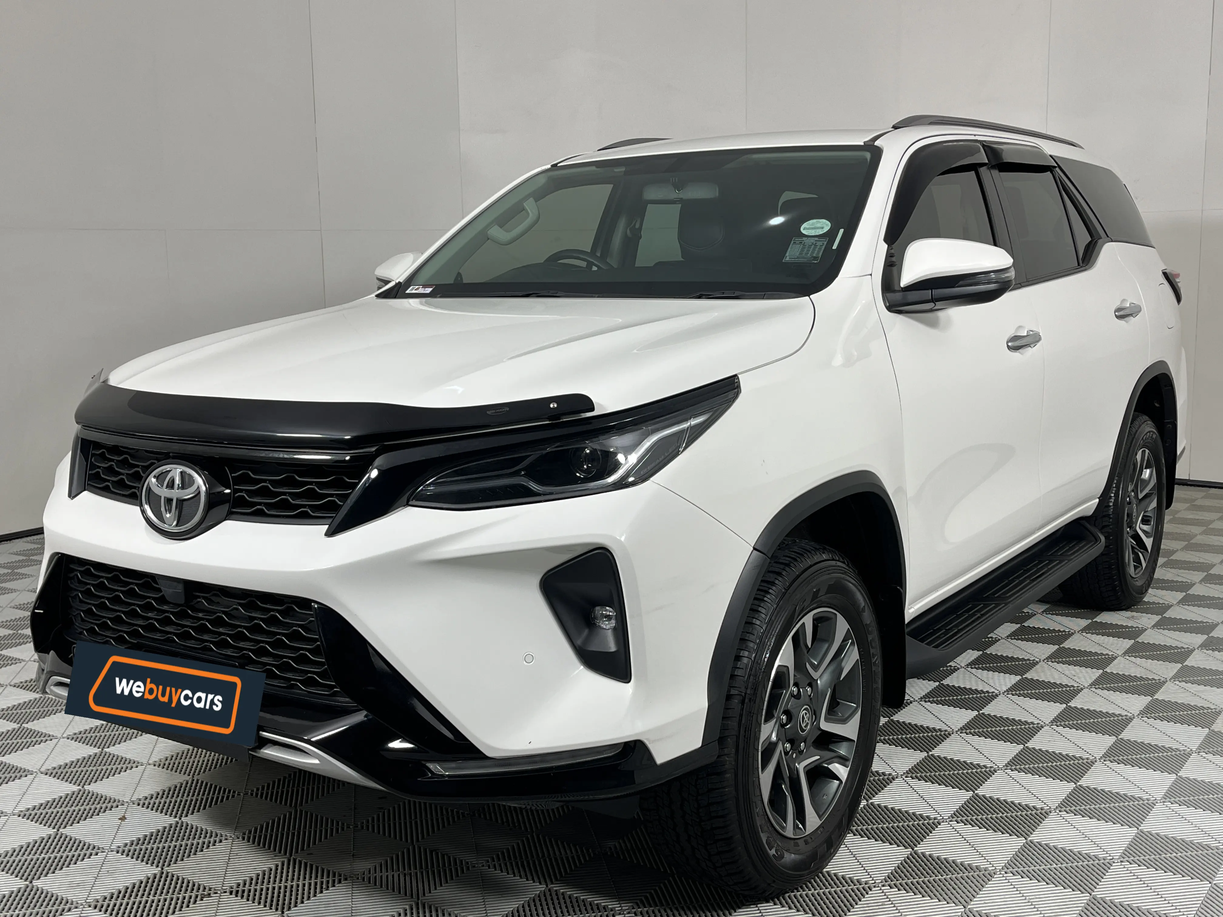 2024 Toyota Fortuner 2.4gd-6 R/B