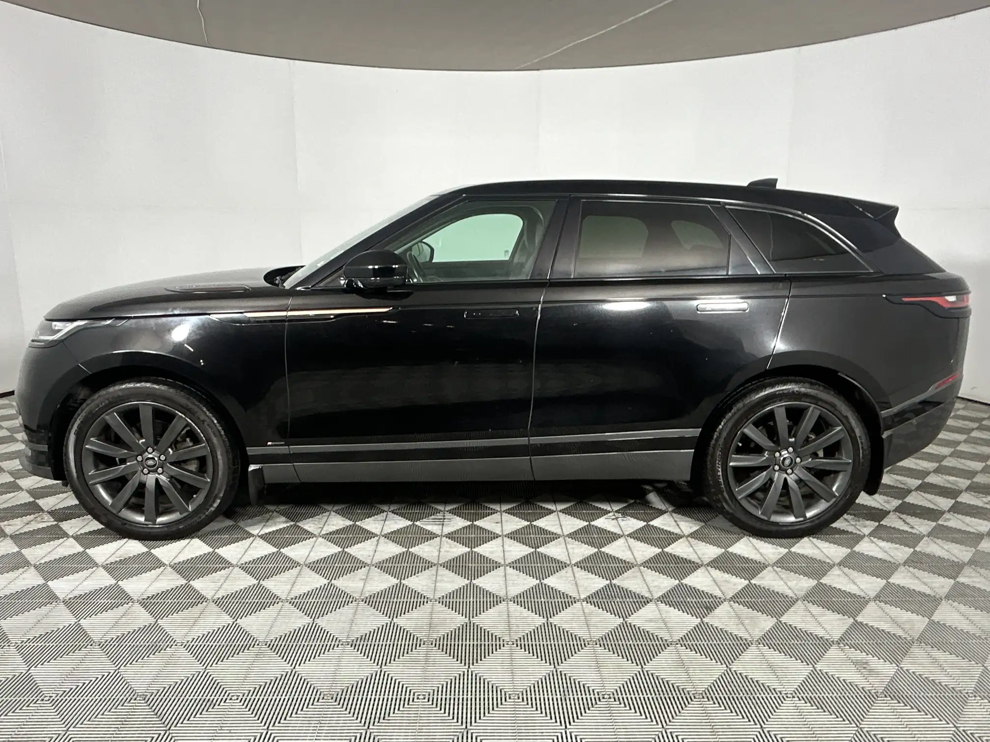 Land Rover Velar