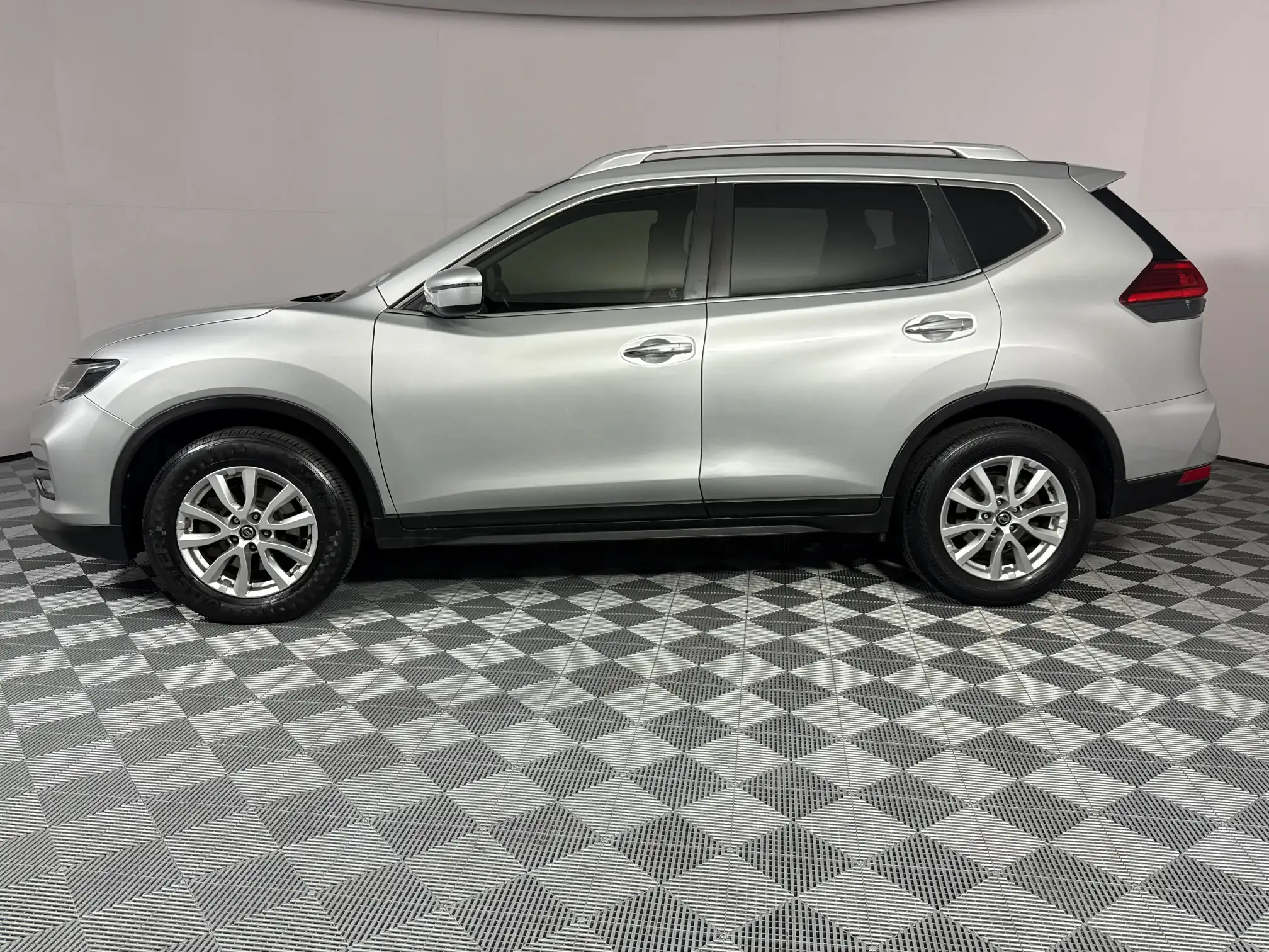 Nissan X Trail