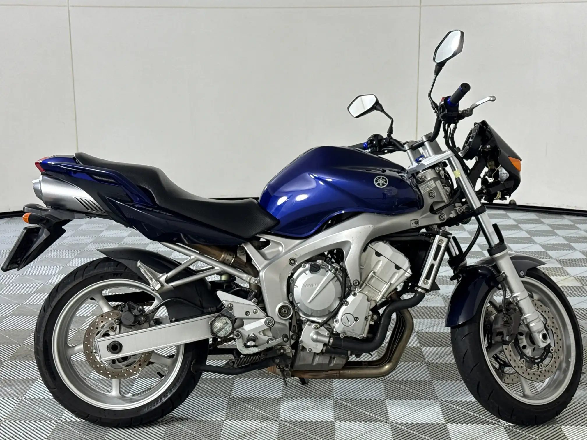 2006 Yamaha FZ6