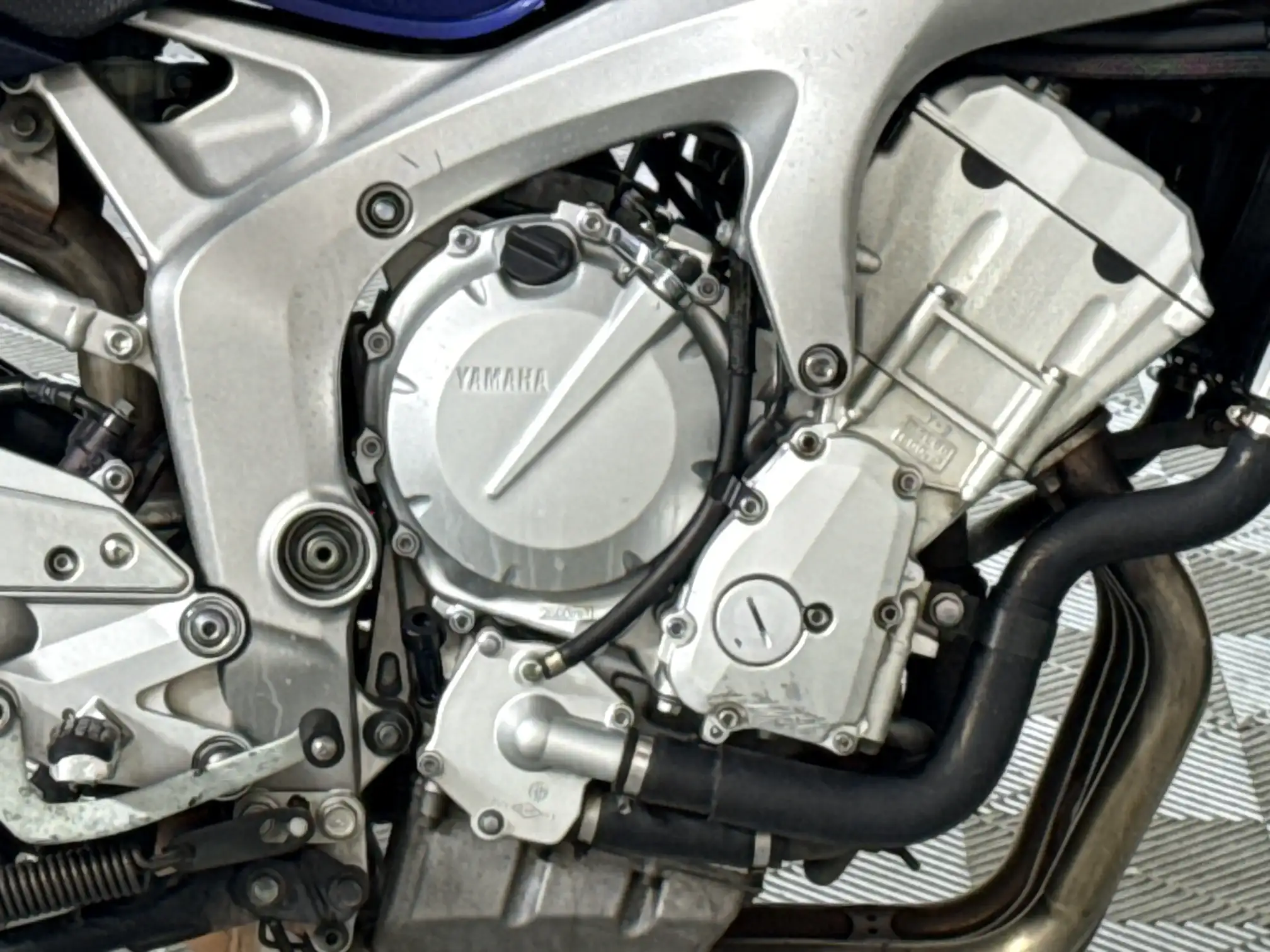 Yamaha FZ6