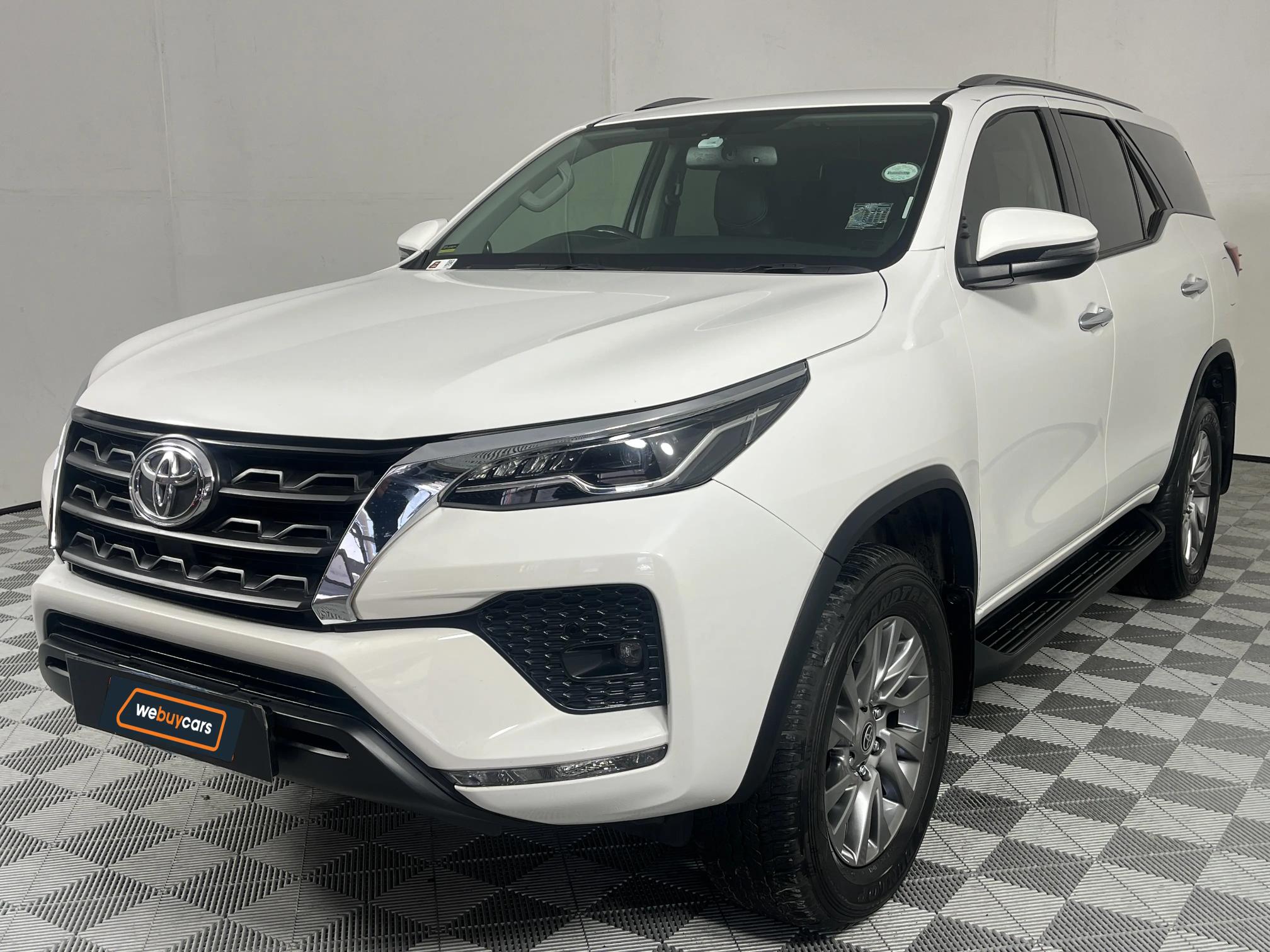 Toyota Fortuner V 2.8 GD-6 Raised Body Auto