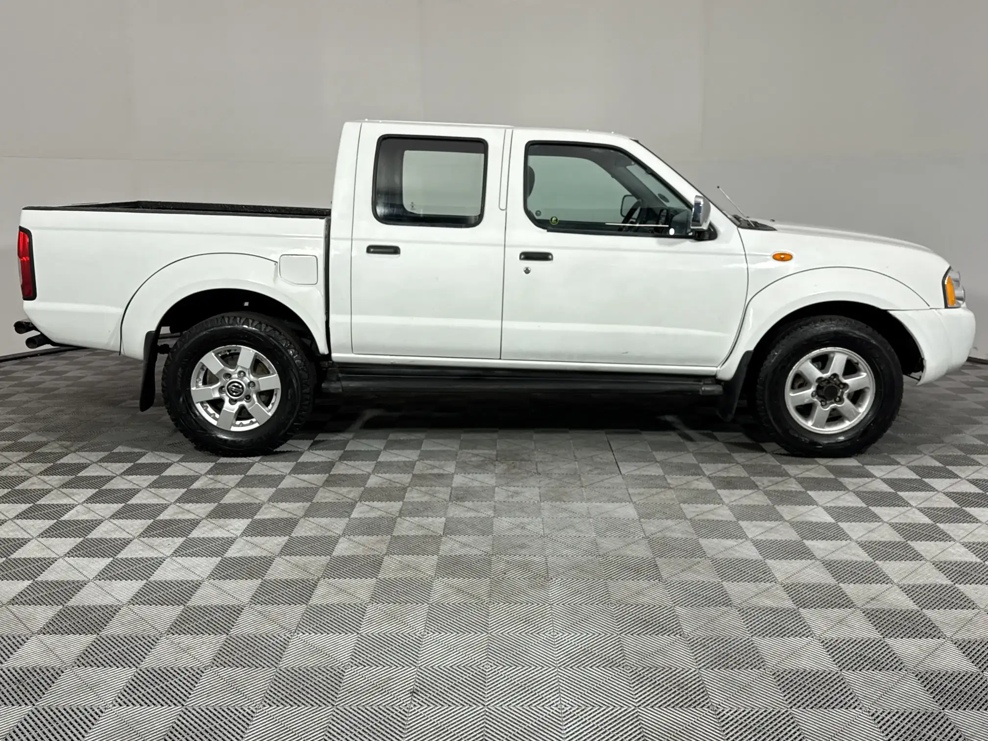 Nissan Hardbody