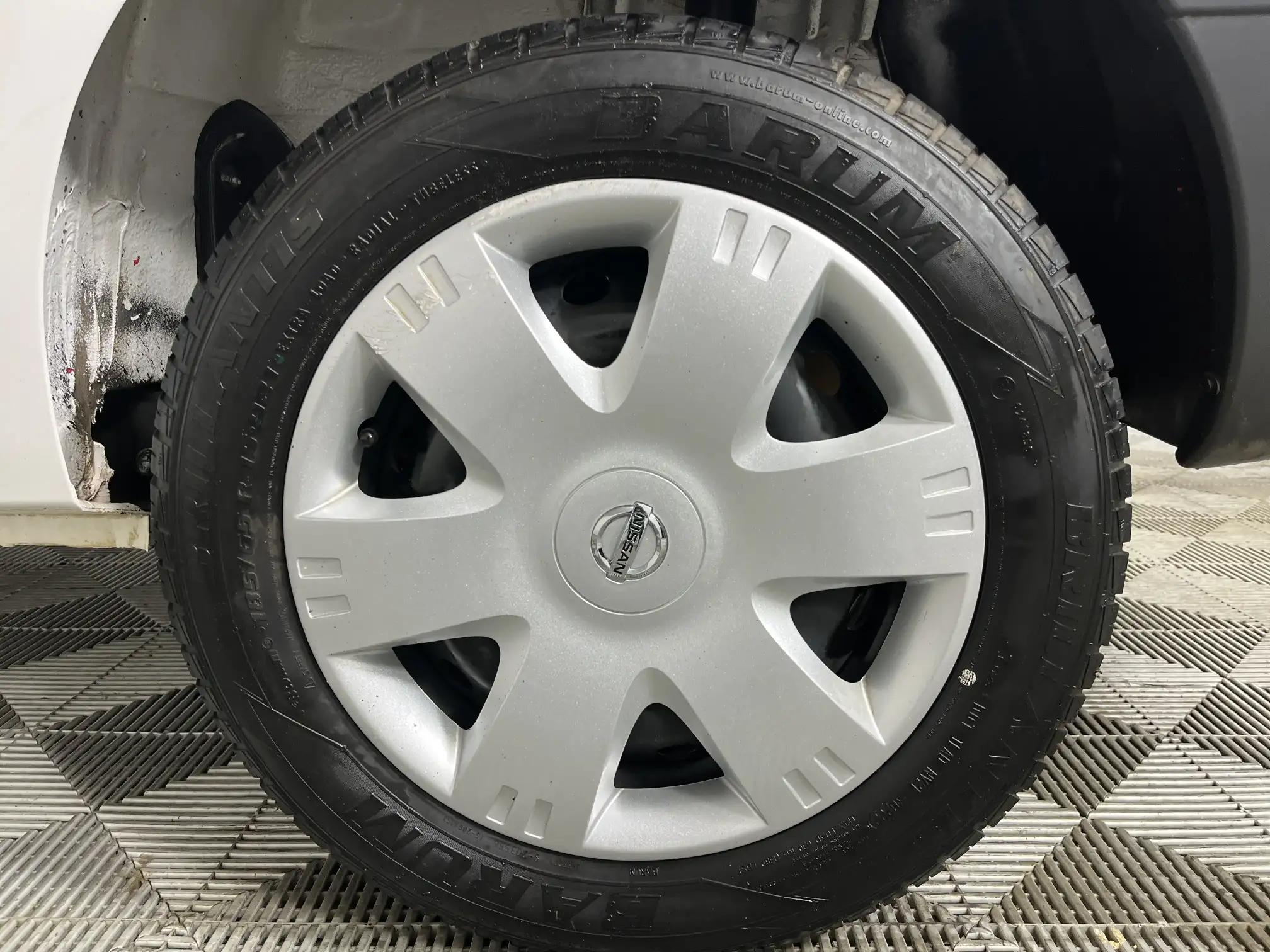 Nissan NP200