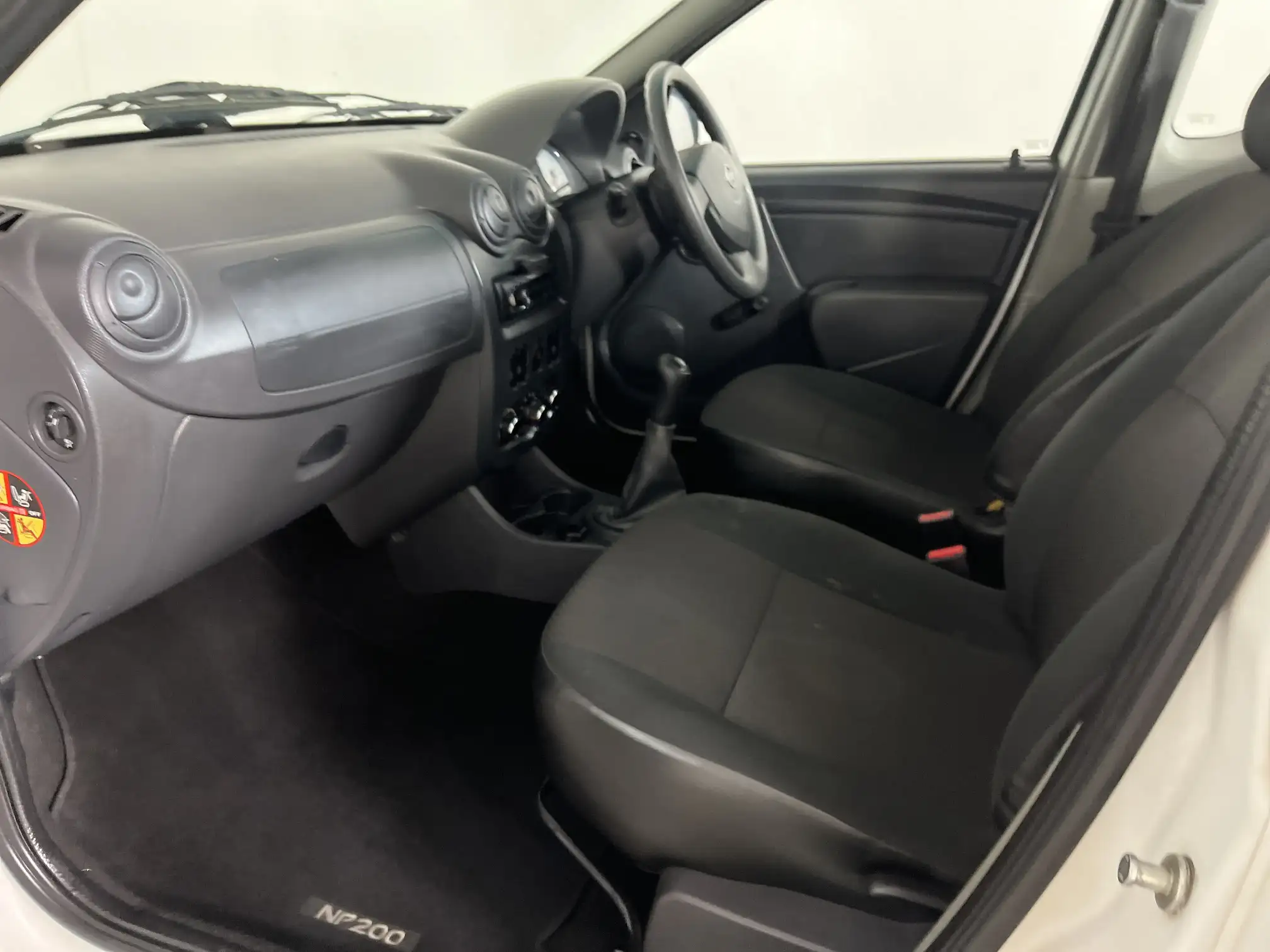 Nissan NP200