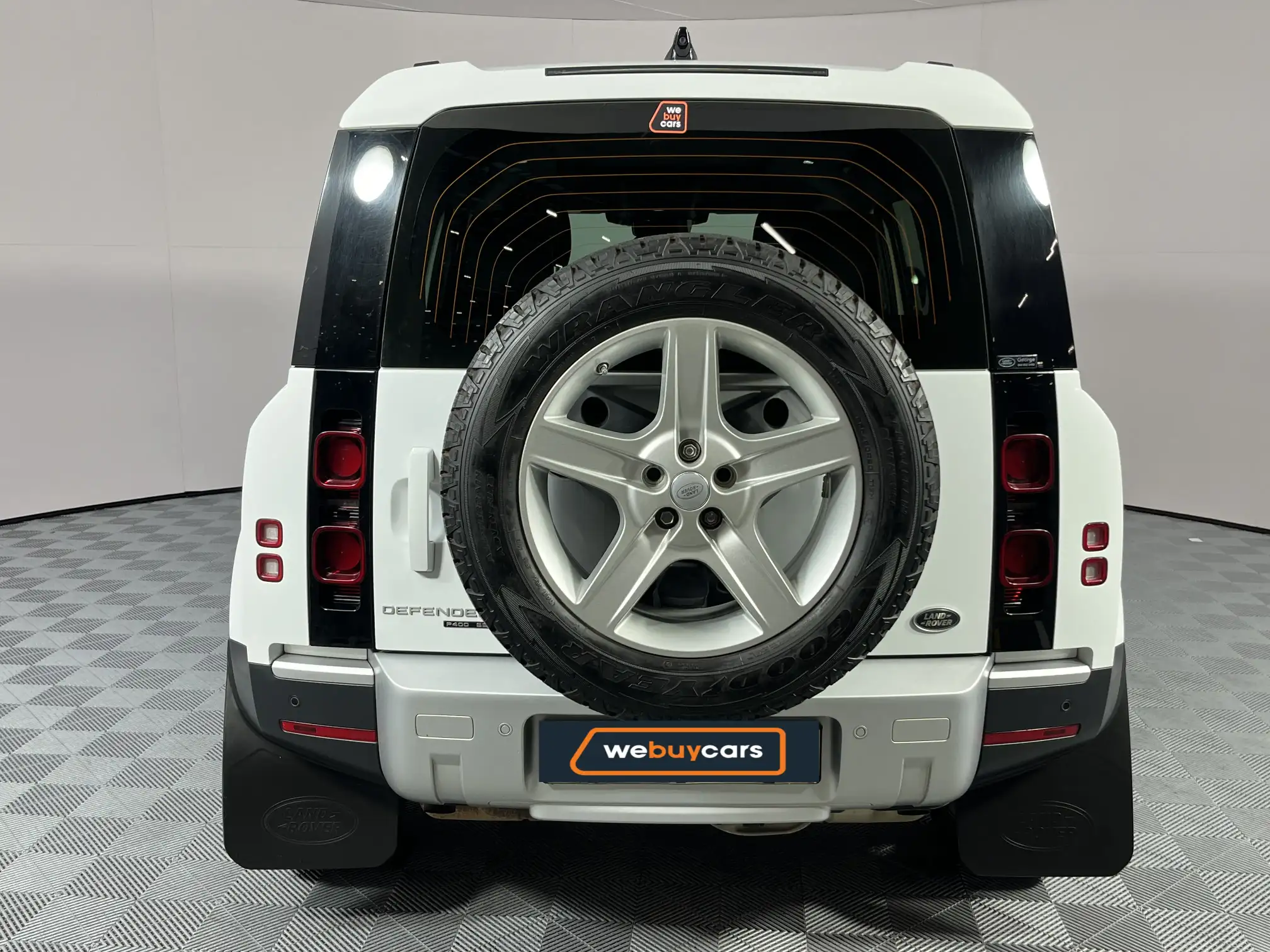 Land Rover Defender 110