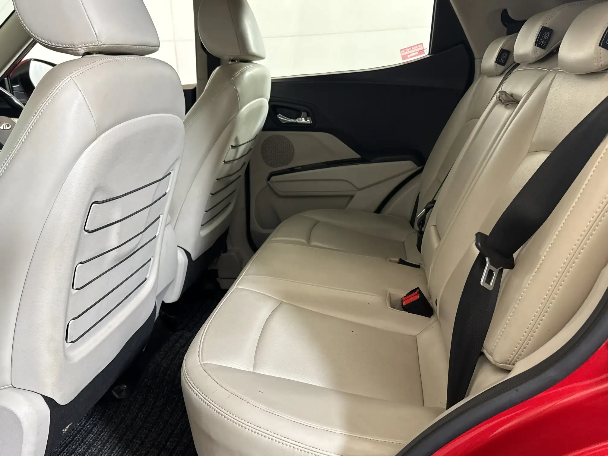Mahindra Xuv300