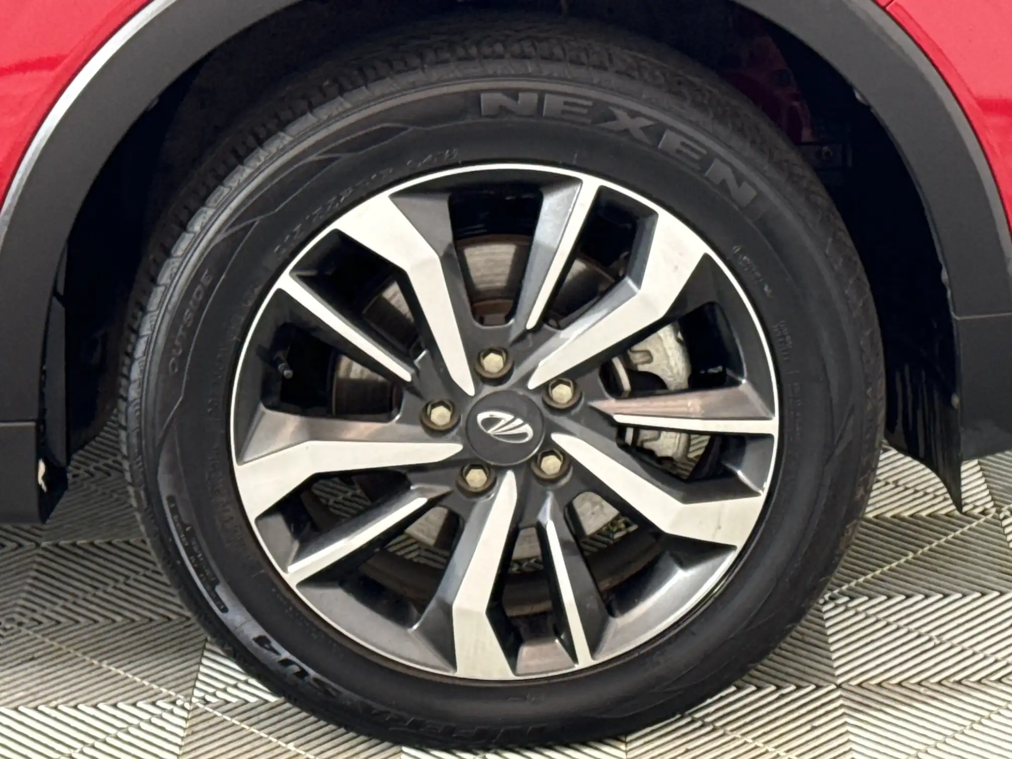 Mahindra Xuv300