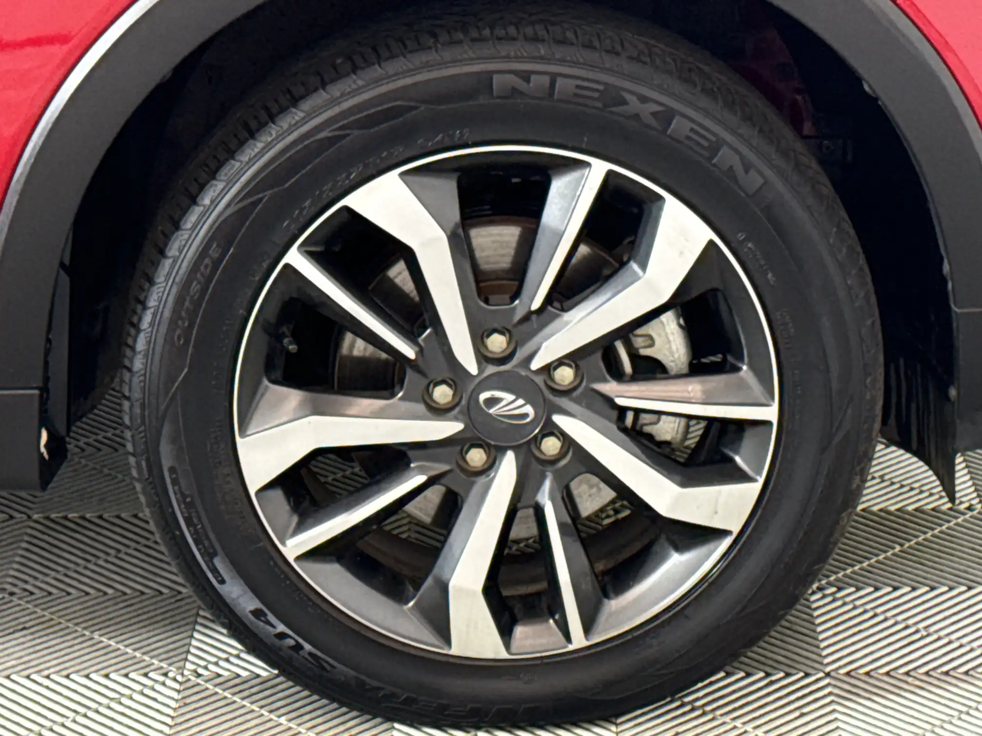 Mahindra Xuv300