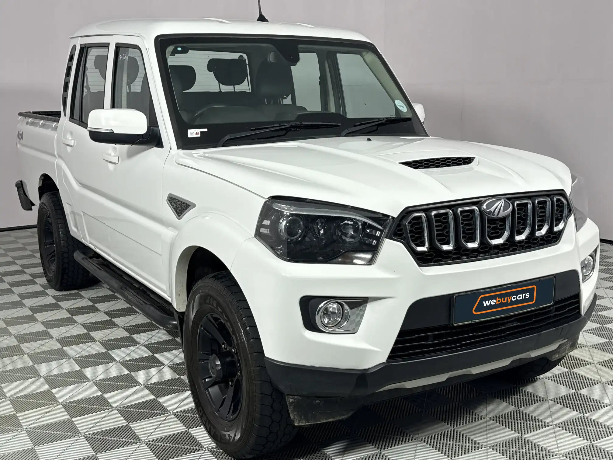 Mahindra PIK UP