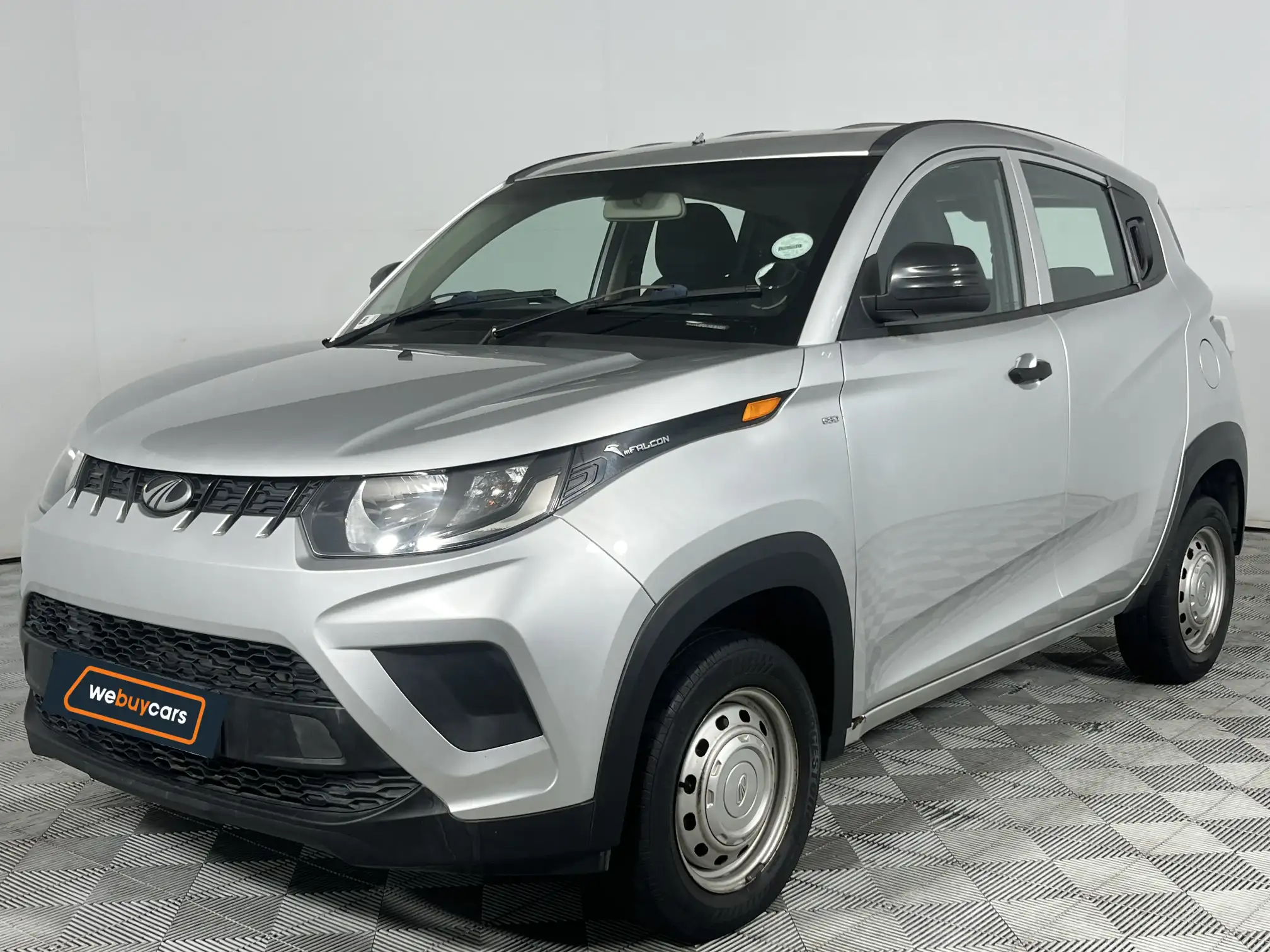 Mahindra KUV 100