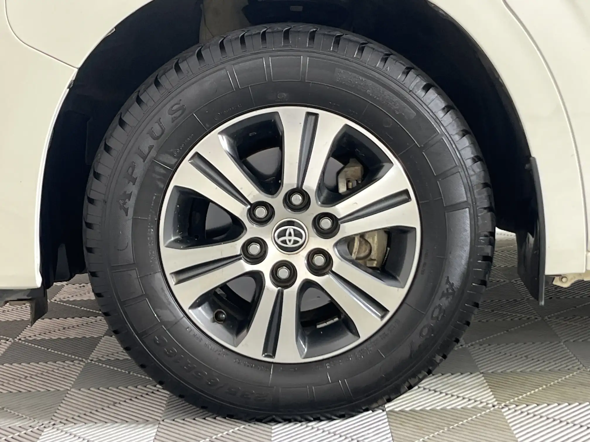 Toyota Quantum