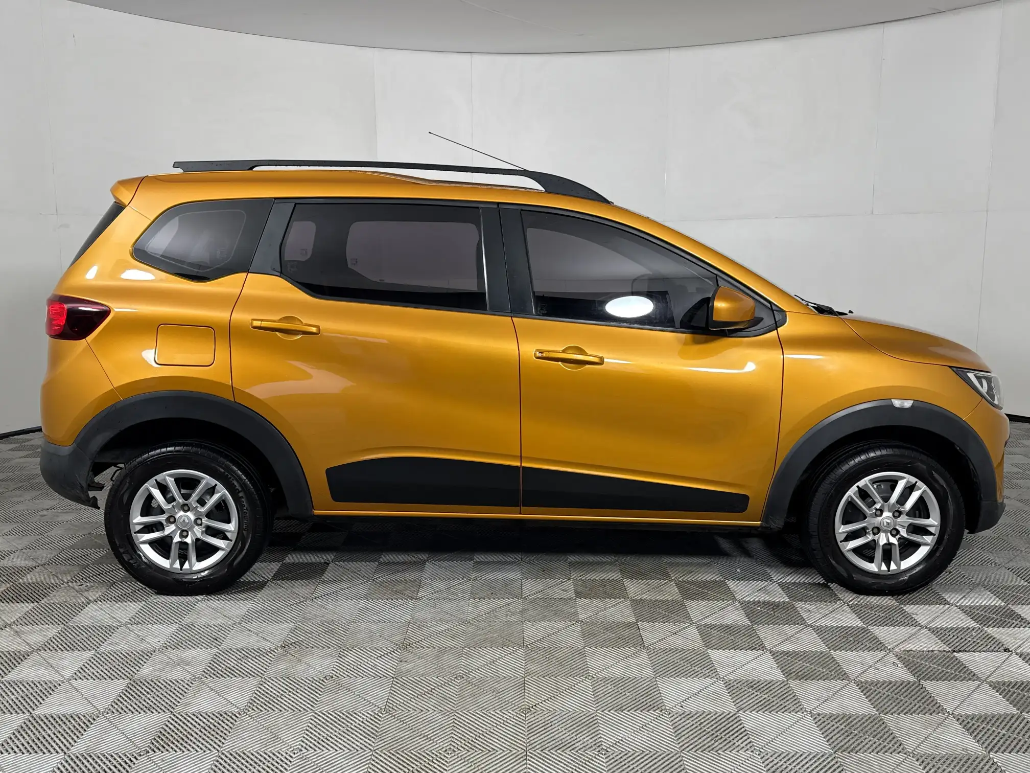 Renault Triber