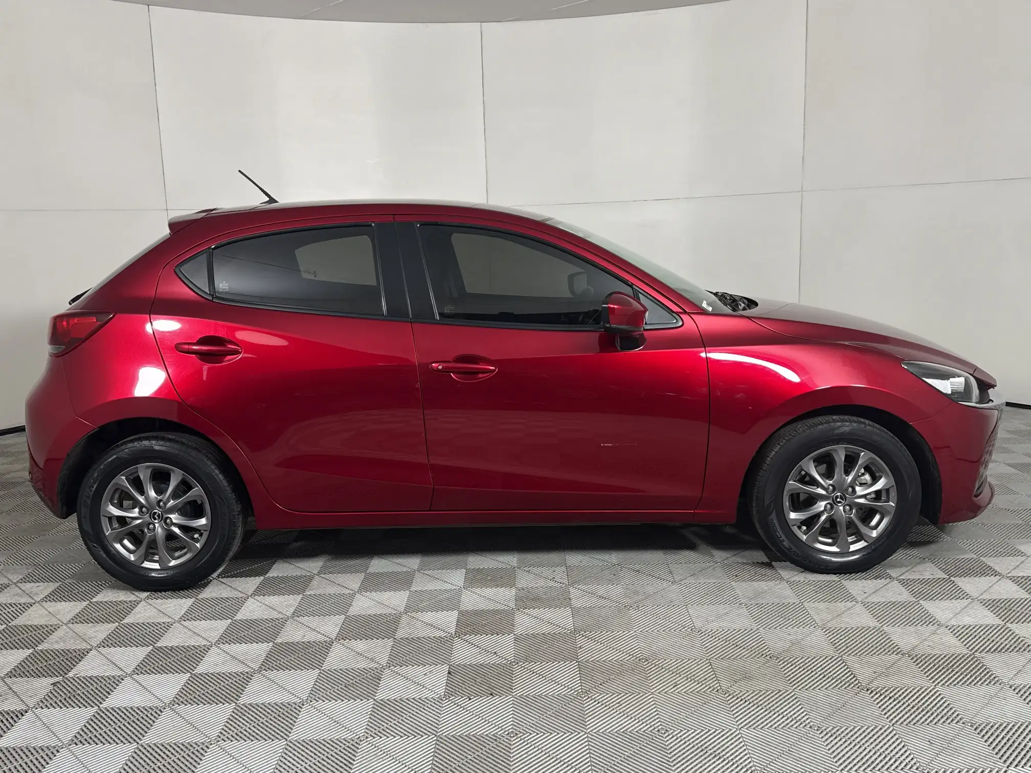 Mazda Mazda 2