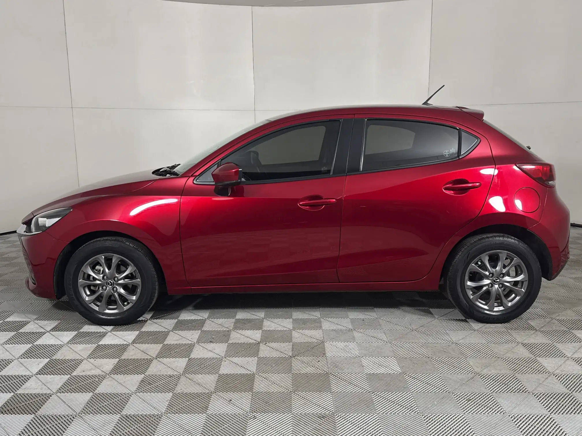 Mazda Mazda 2