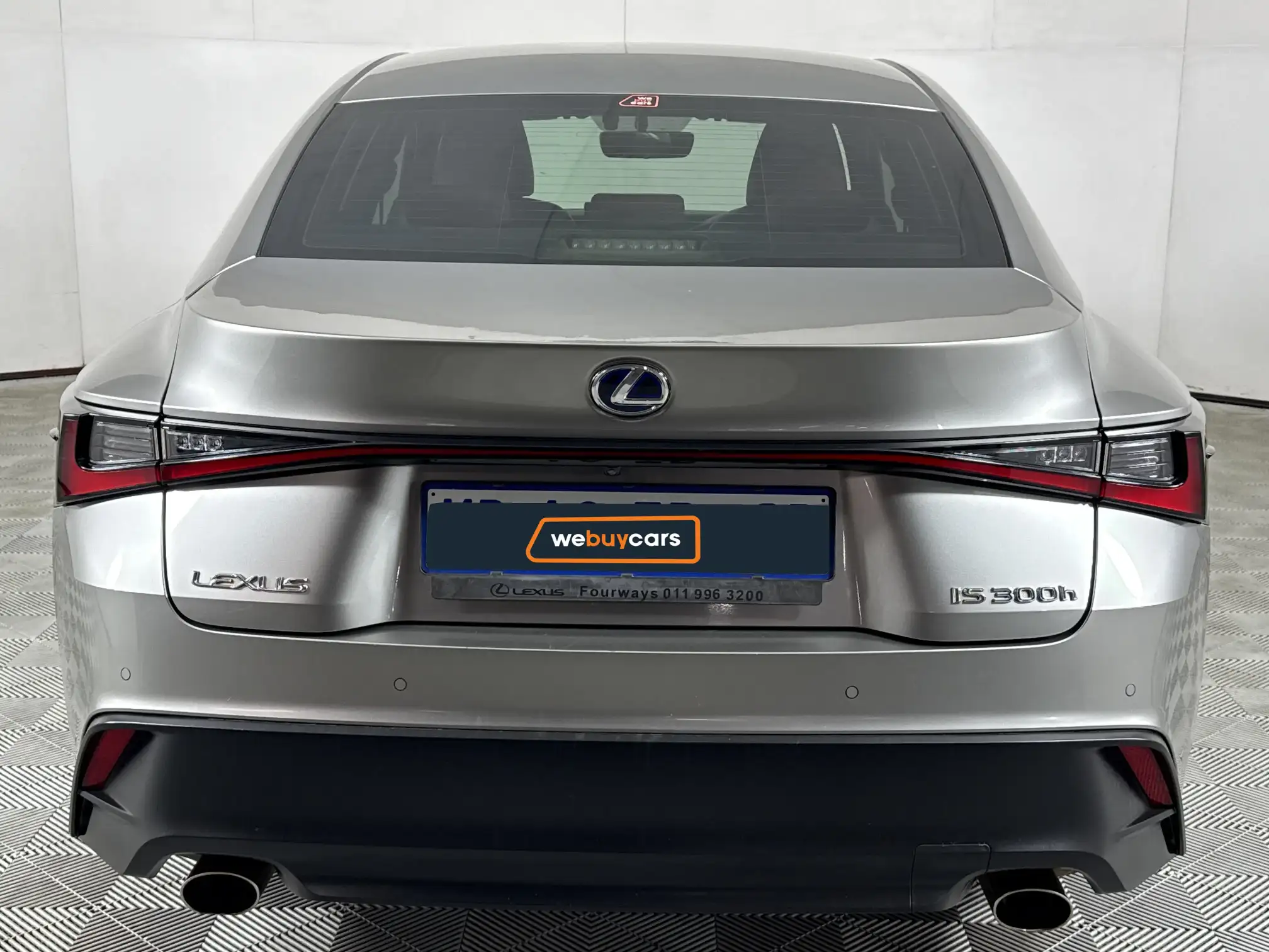Lexus IS