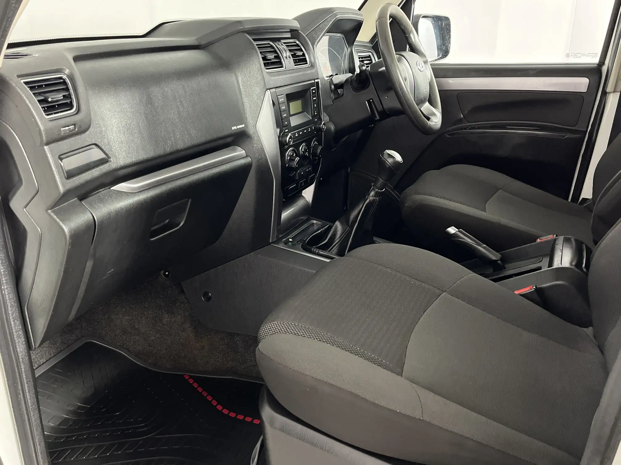 Mahindra PIK UP