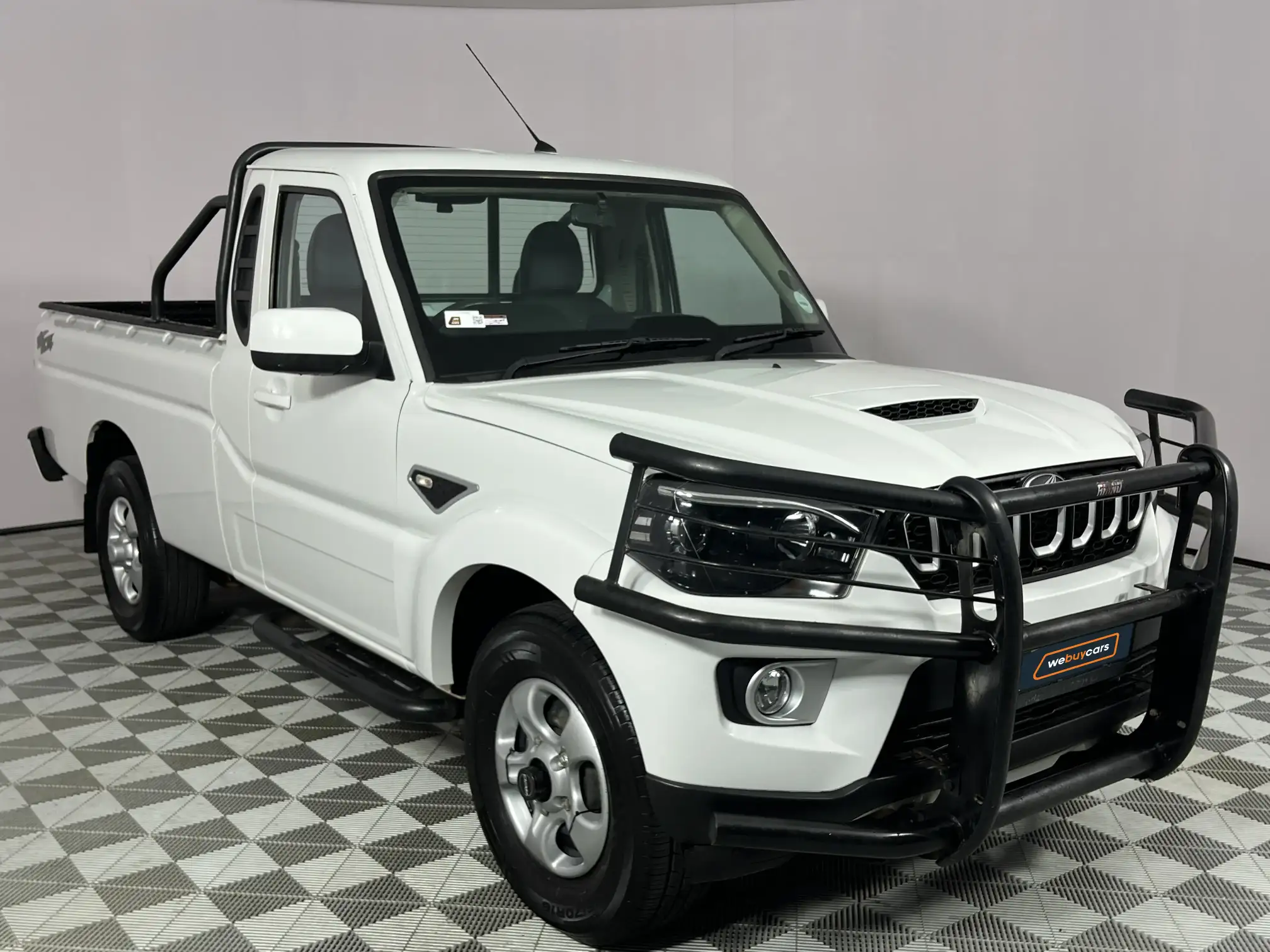 Mahindra PIK UP