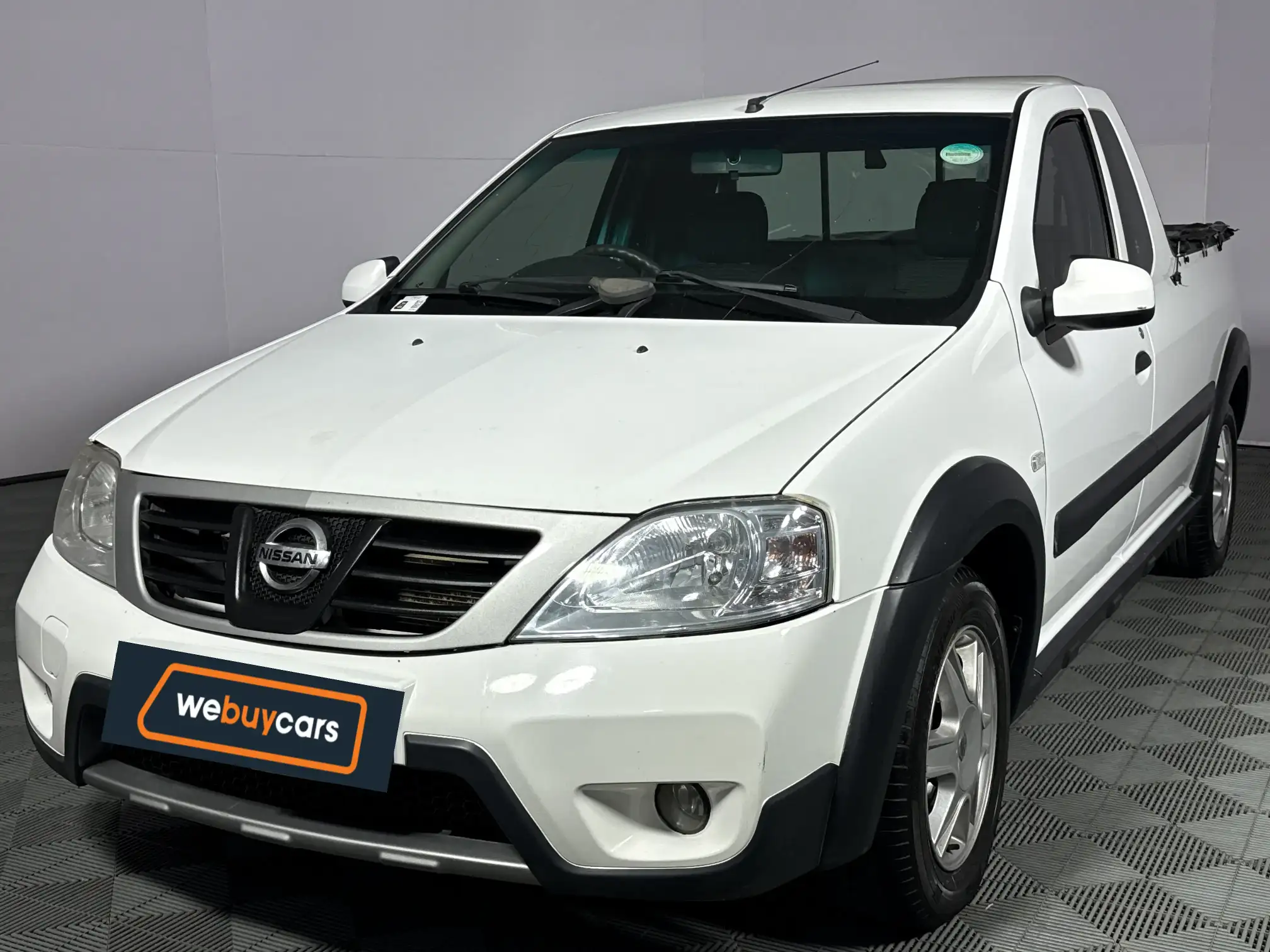2019 Nissan NP200