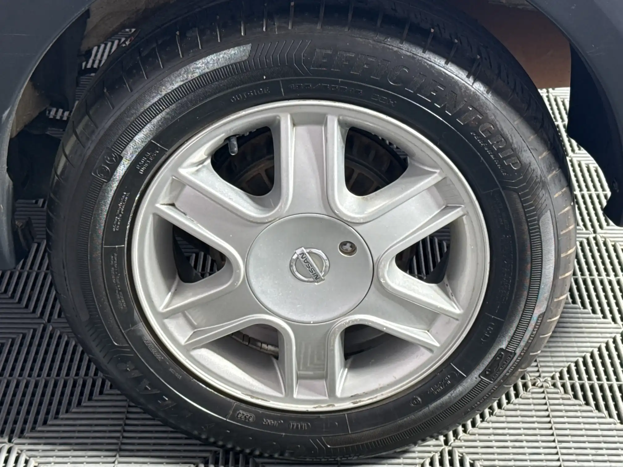 Nissan NP200