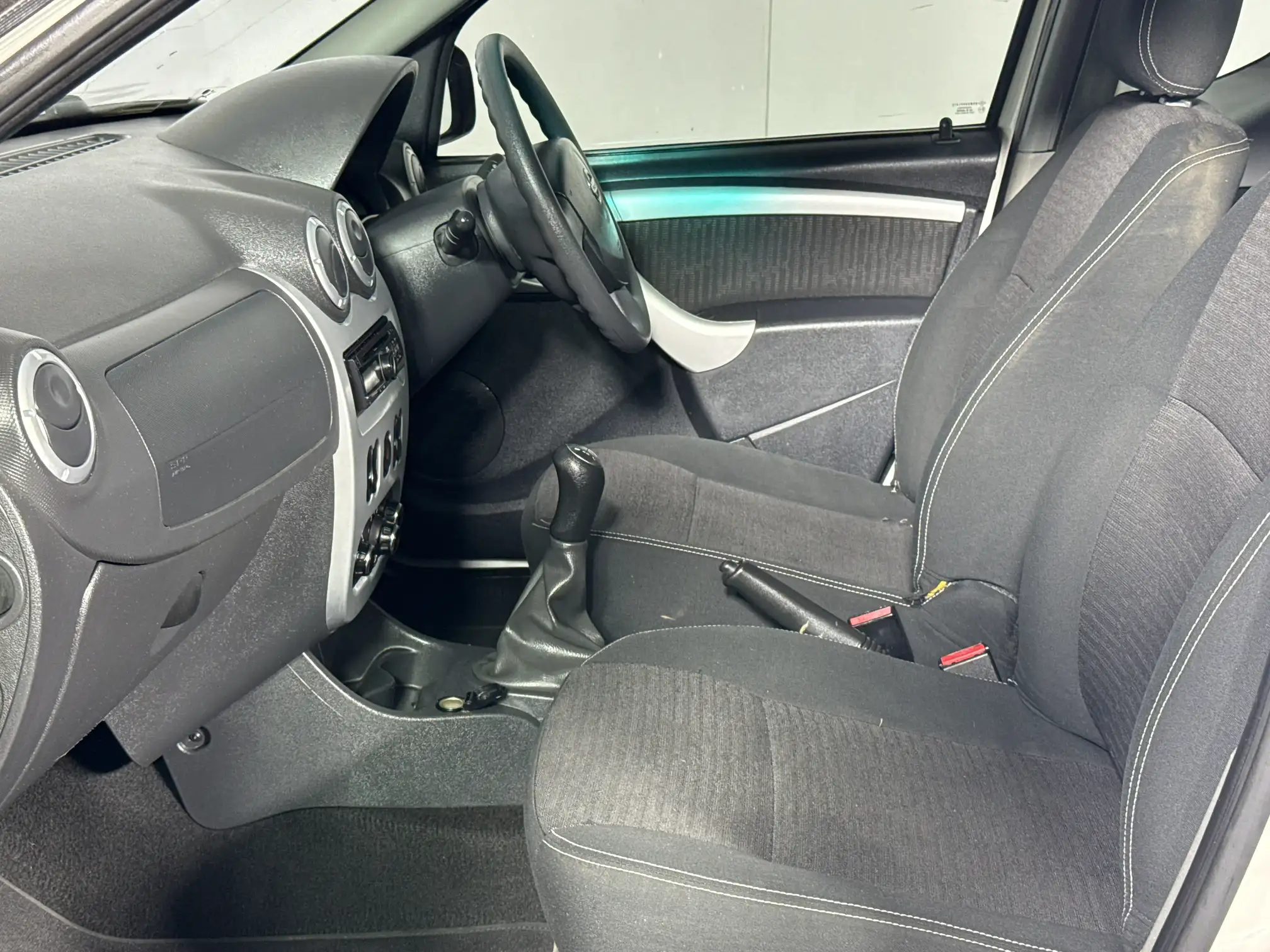 Nissan NP200