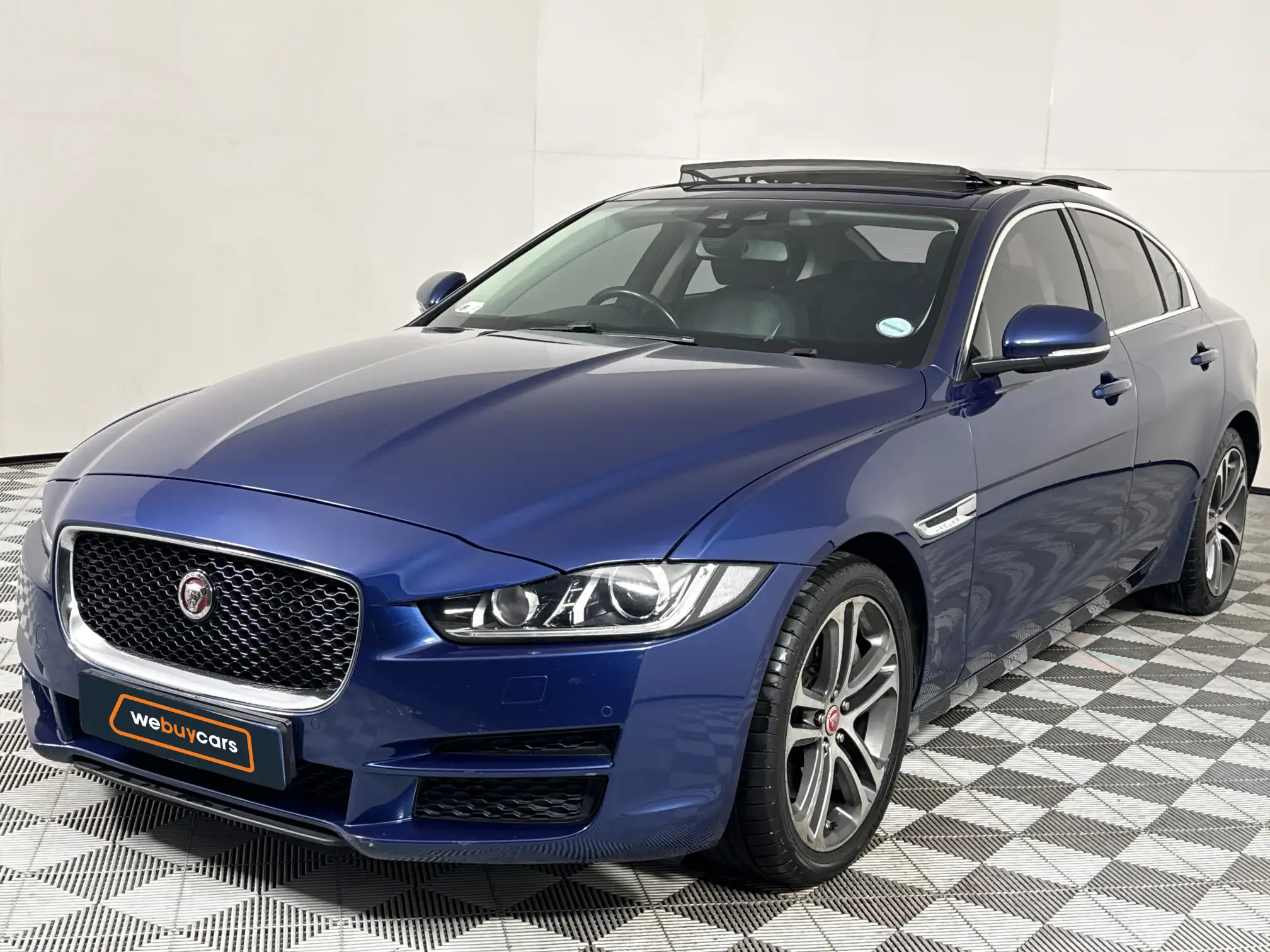2017 Jaguar XE