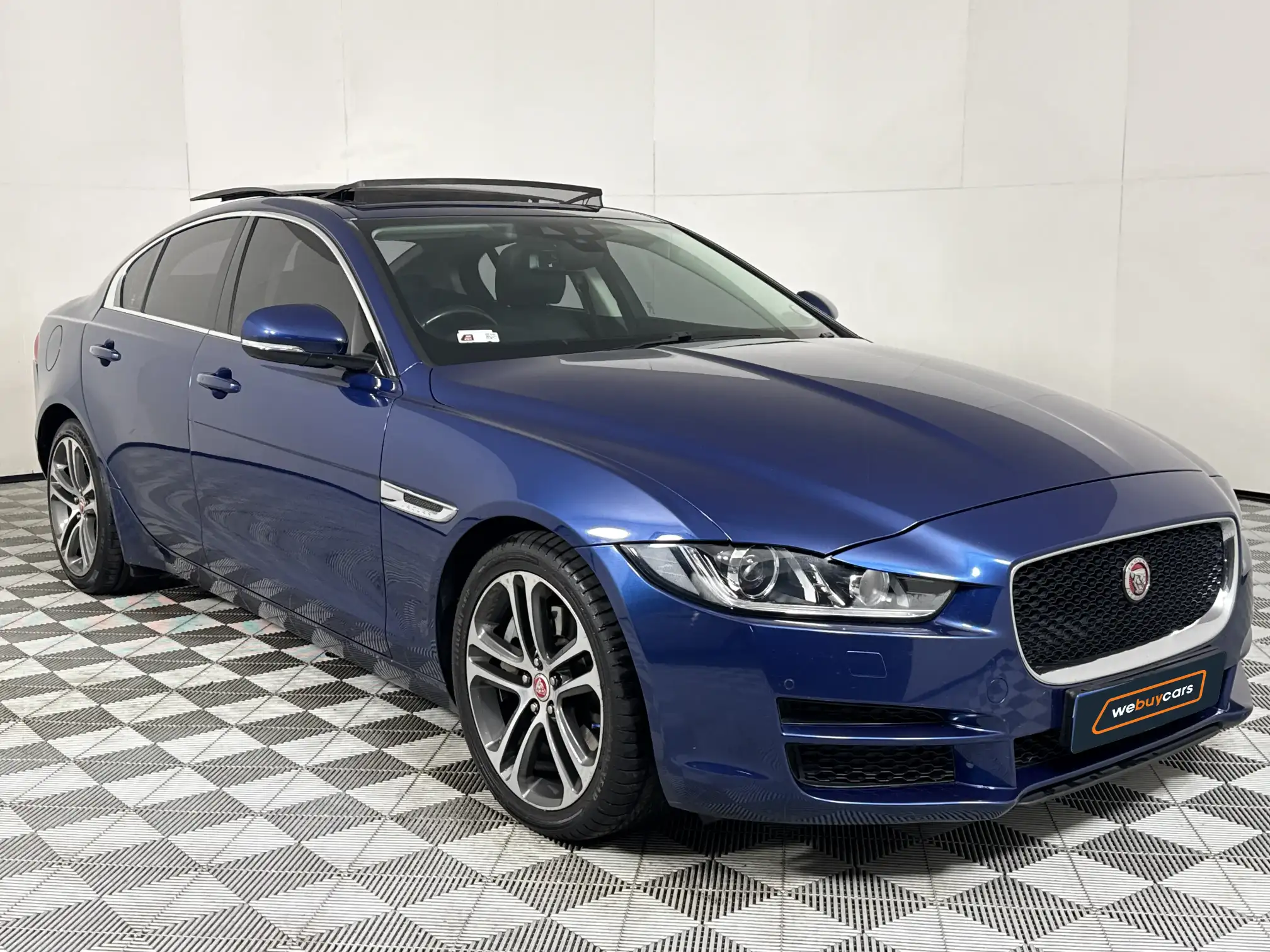 Jaguar XE
