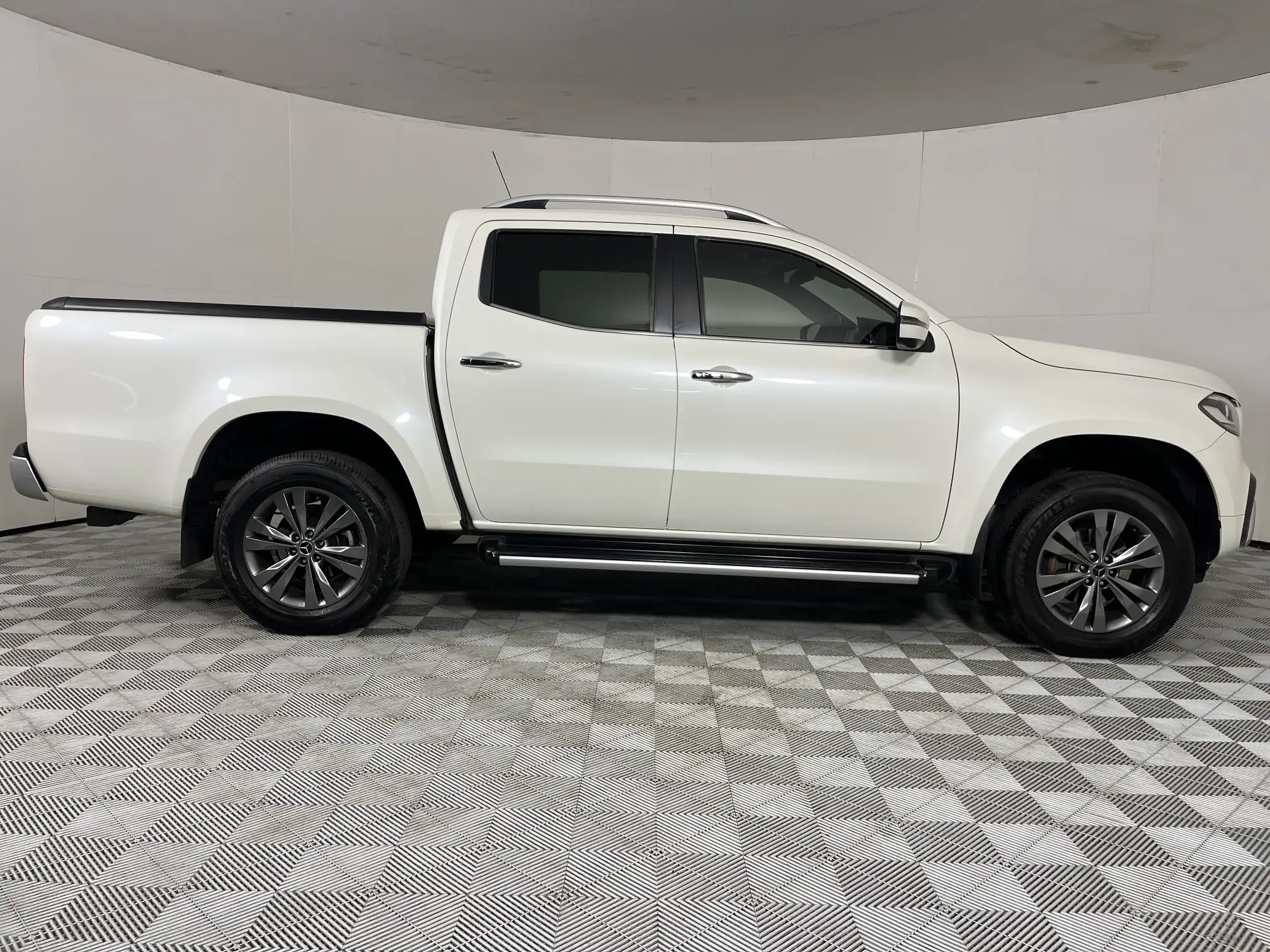 Mercedes-Benz X-Class