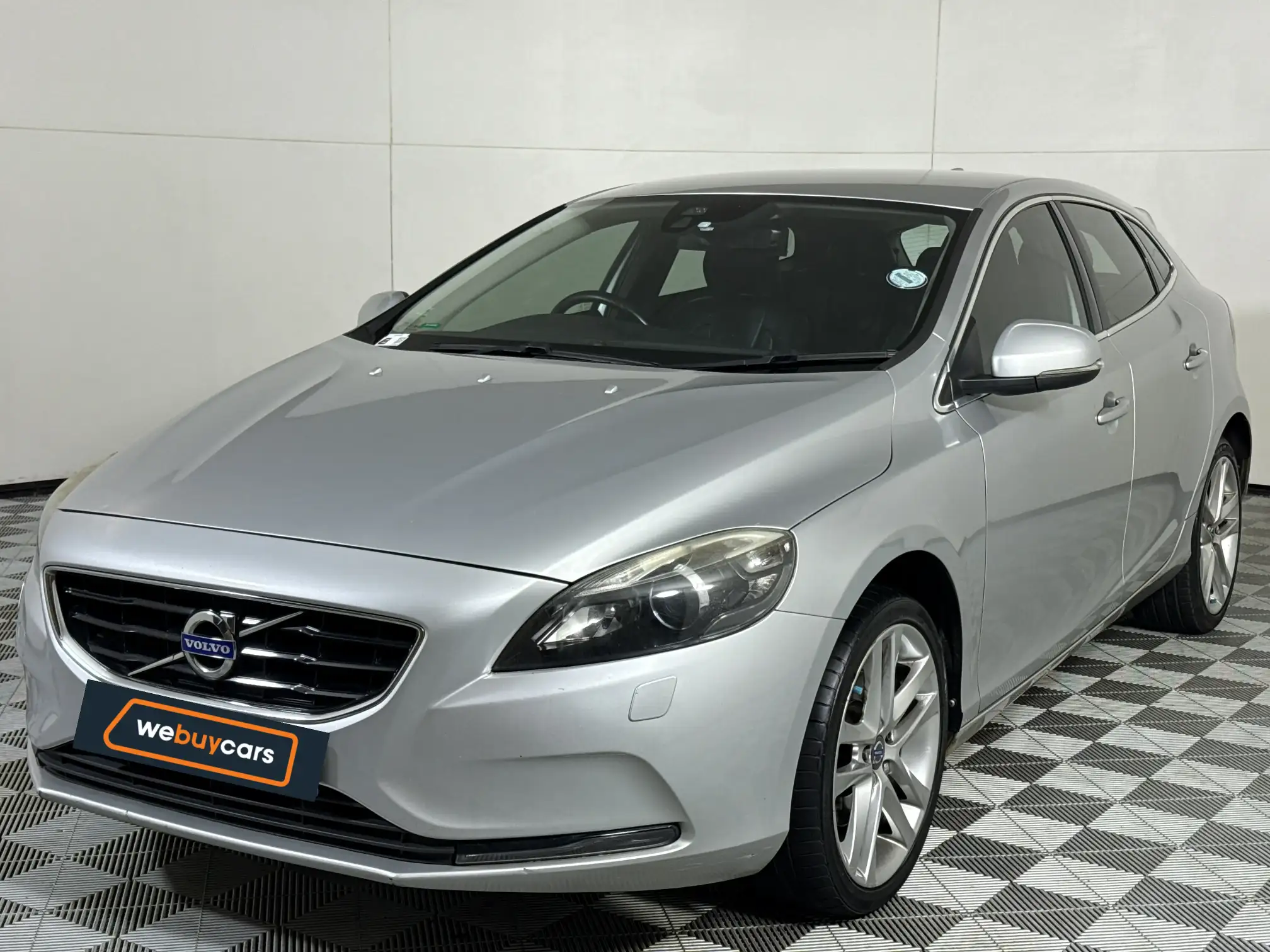 2016 Volvo V40