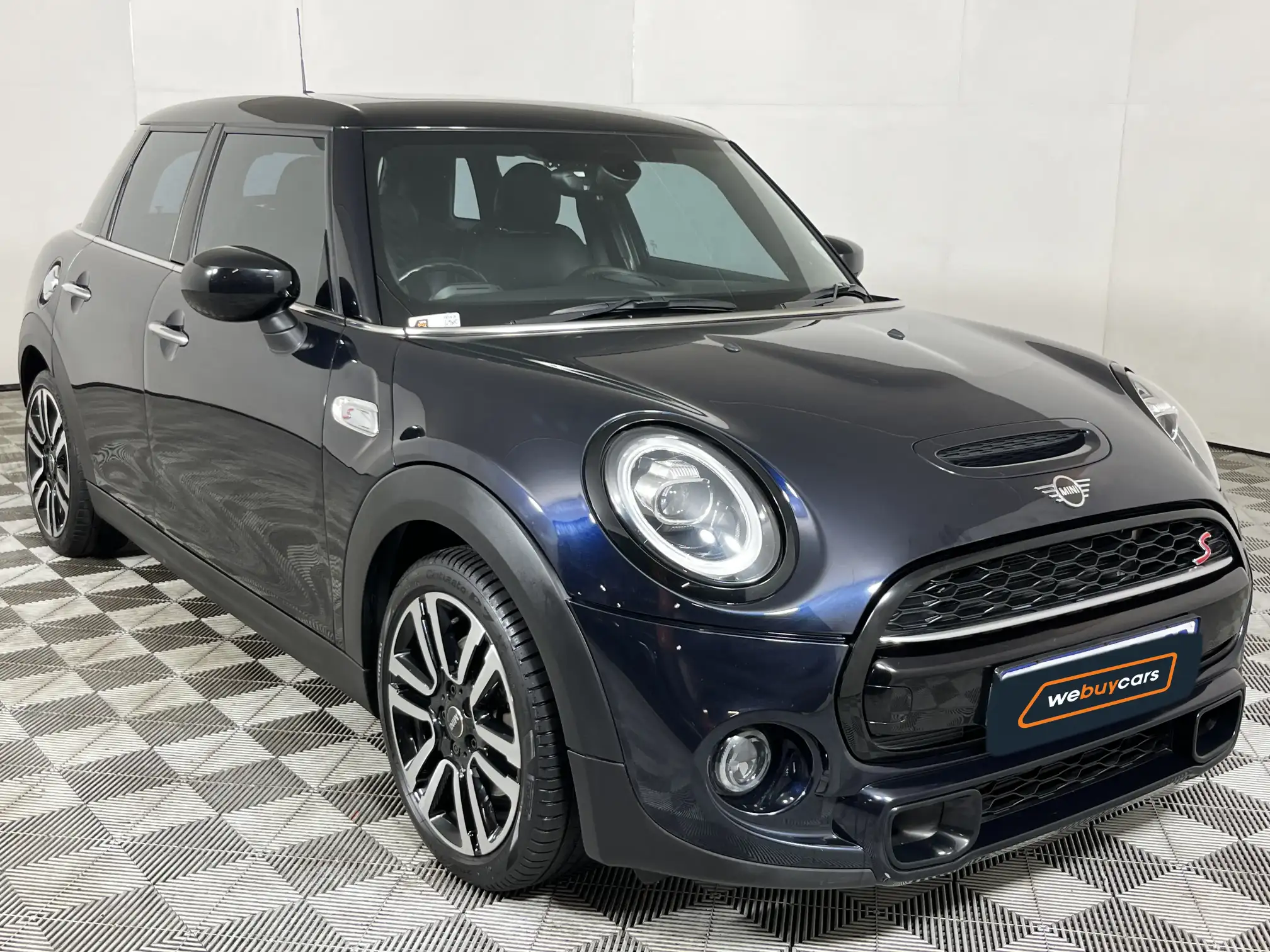 Mini Cooper 5DR