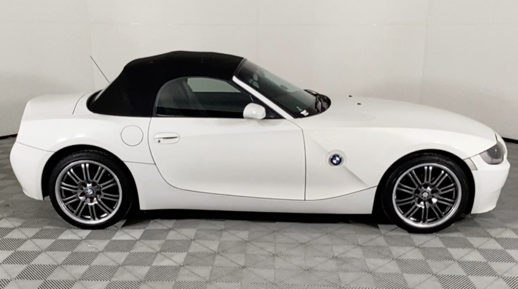 Used 2008 BMW Z4 M Roadster (E85) for sale WeBuyCars