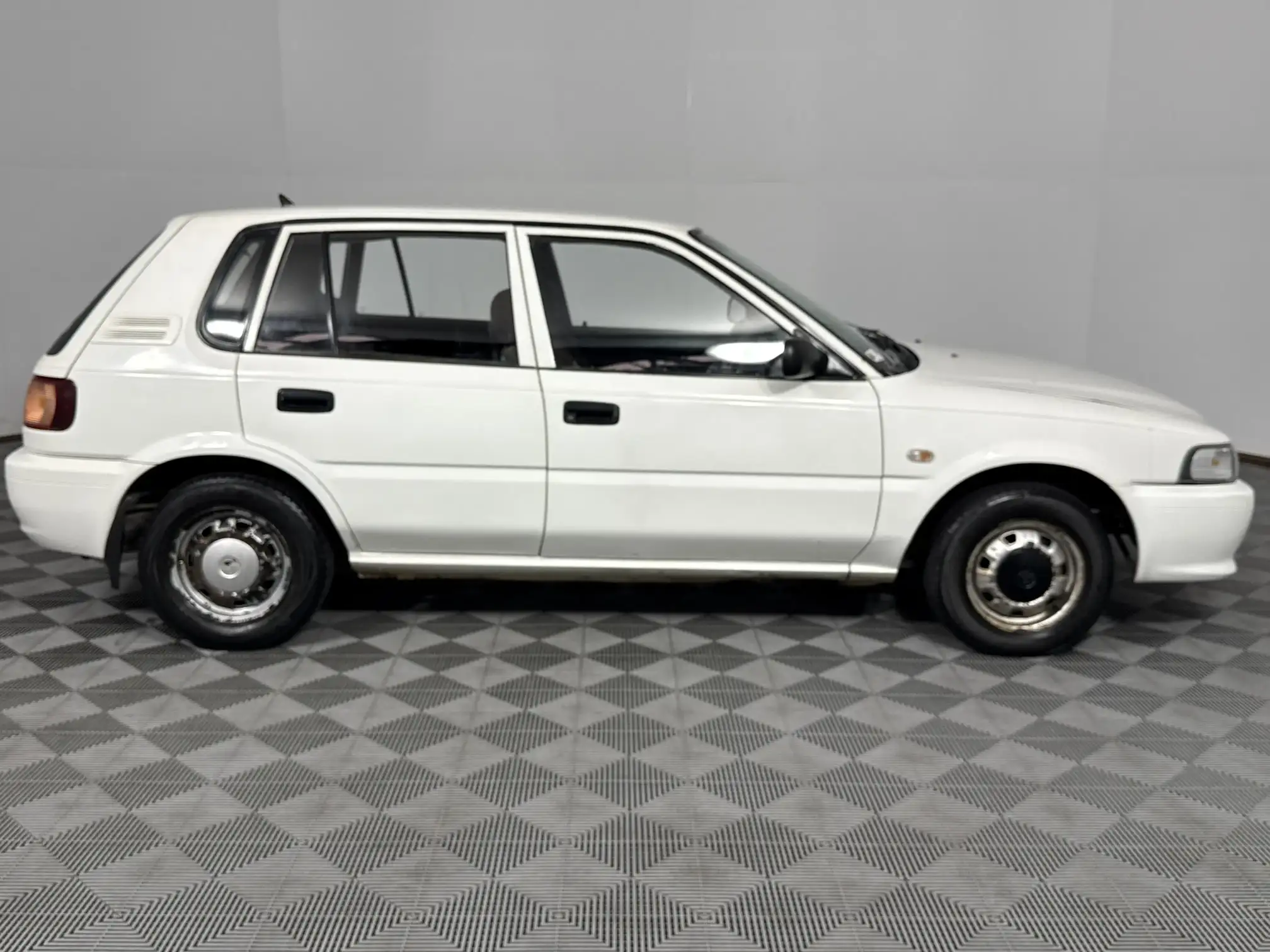 Toyota Tazz