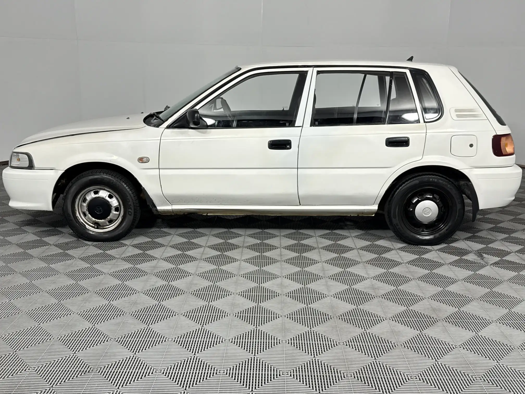 Toyota Tazz