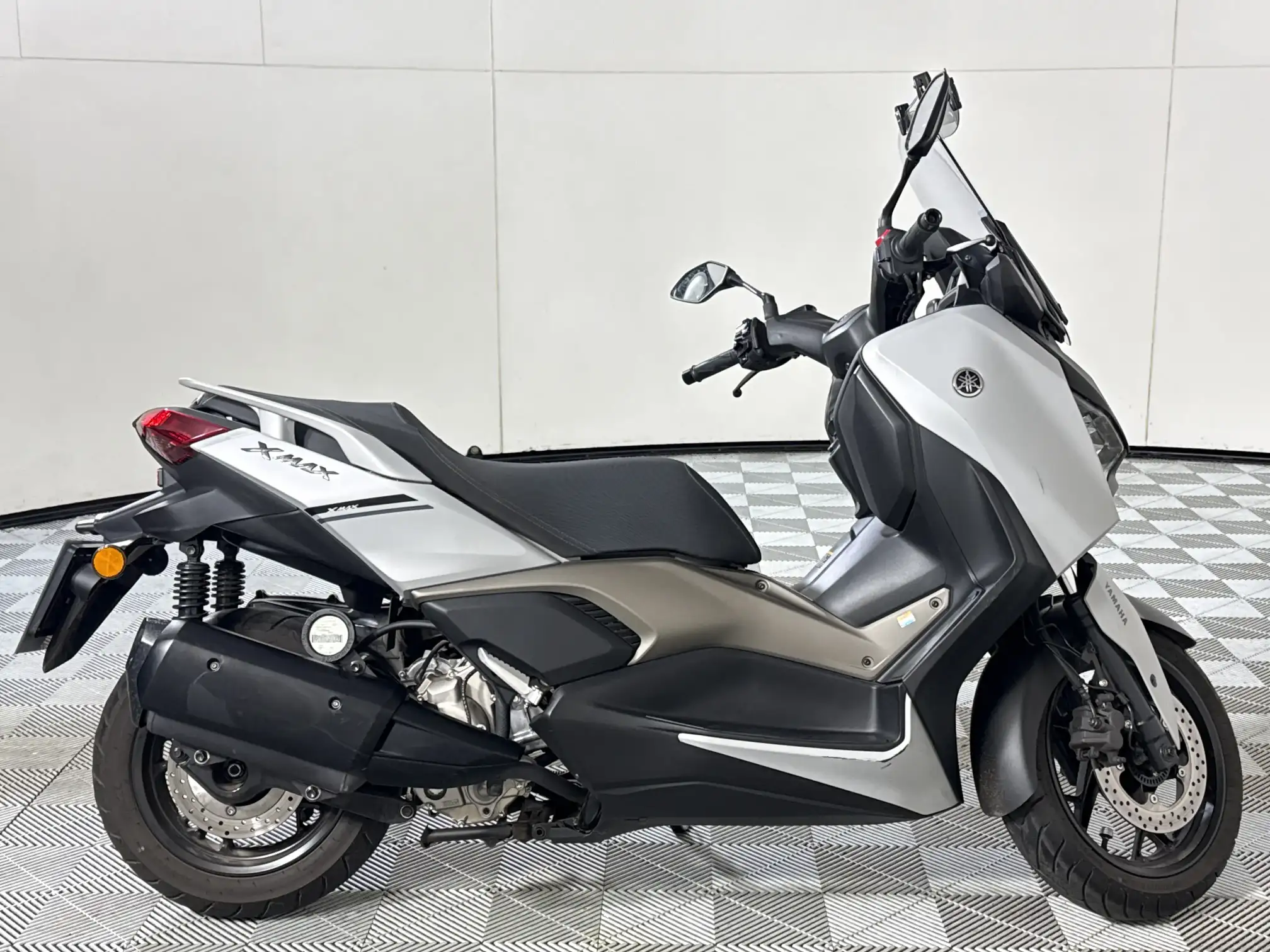 2024 Yamaha X-MAX