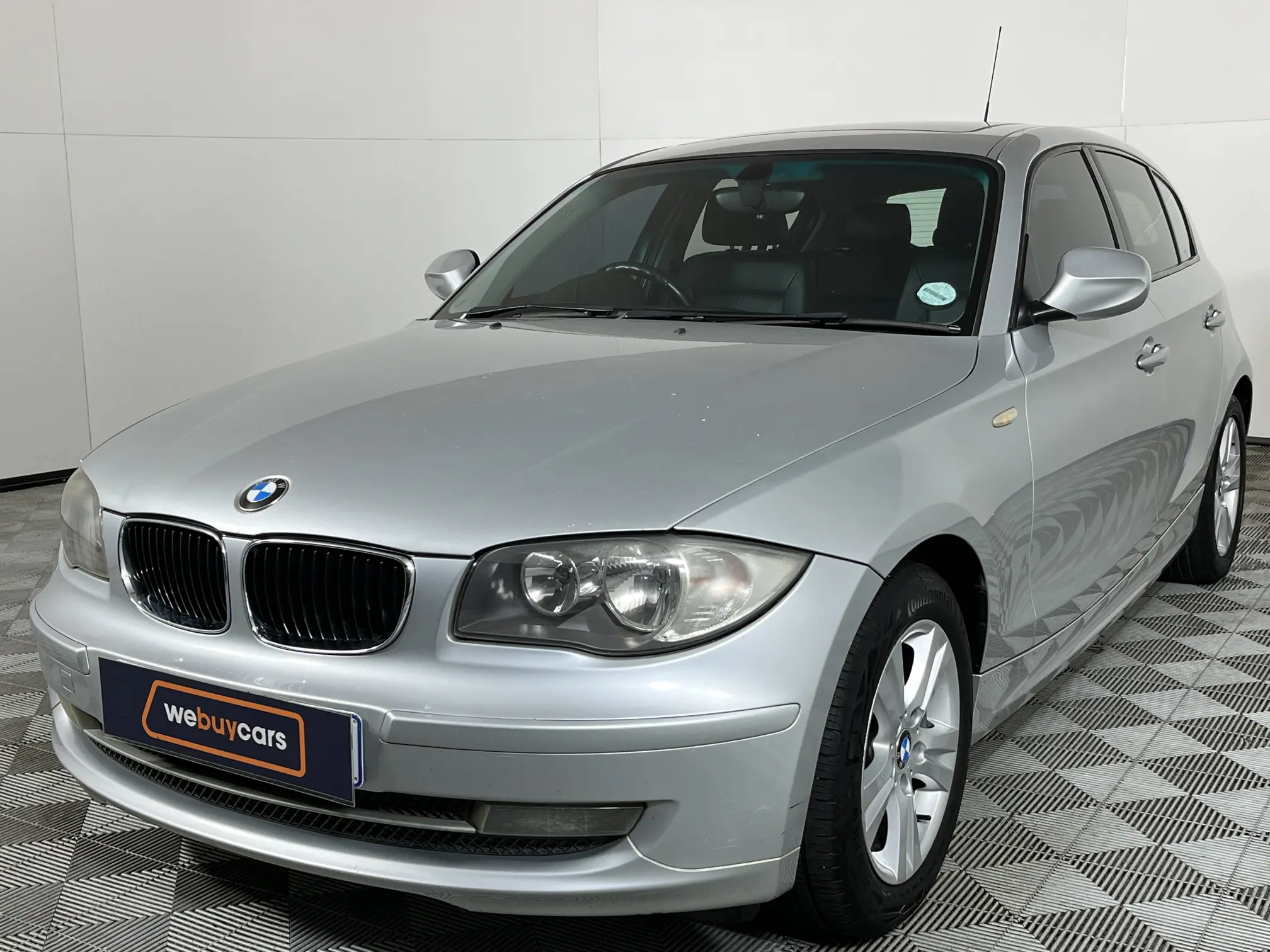 2010 BMW 1 Series 118i (E87)