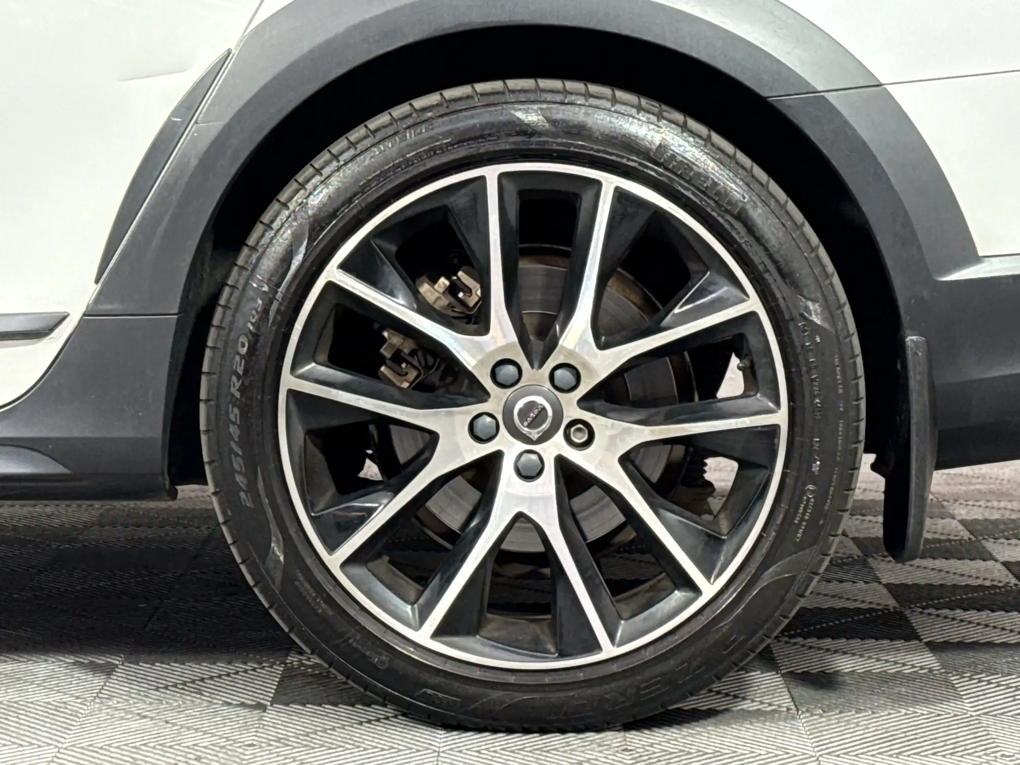 Volvo V90