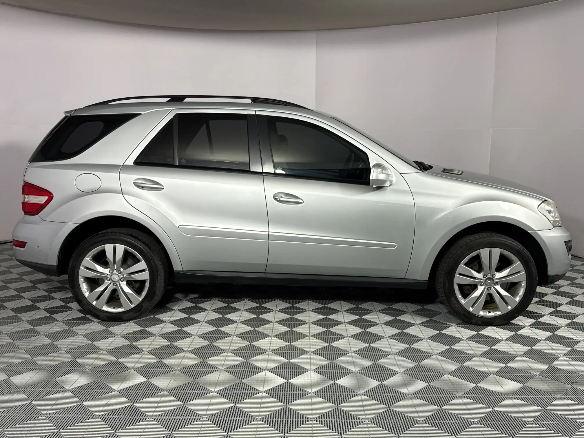 Mercedes-Benz M Class