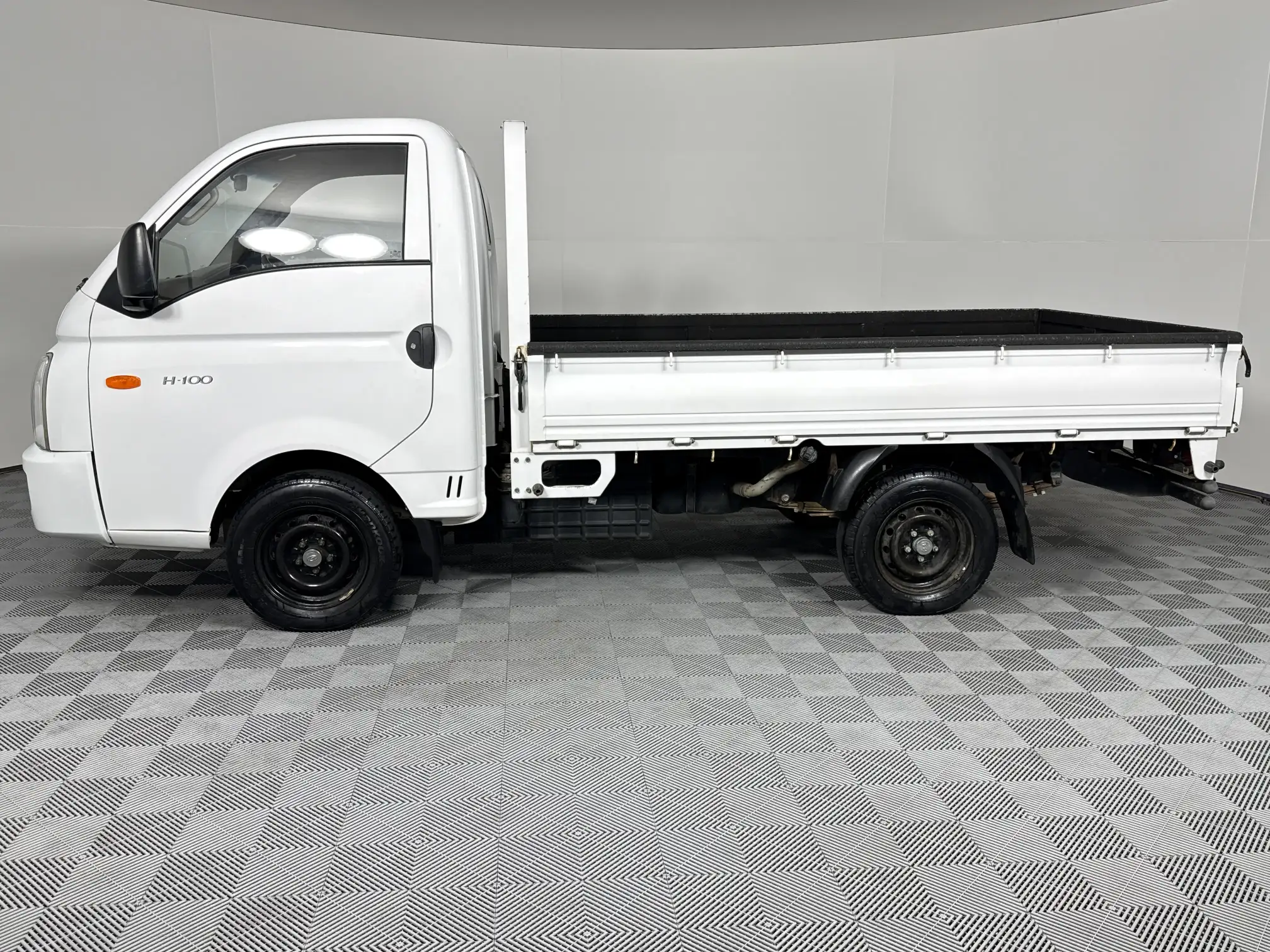 Hyundai H100