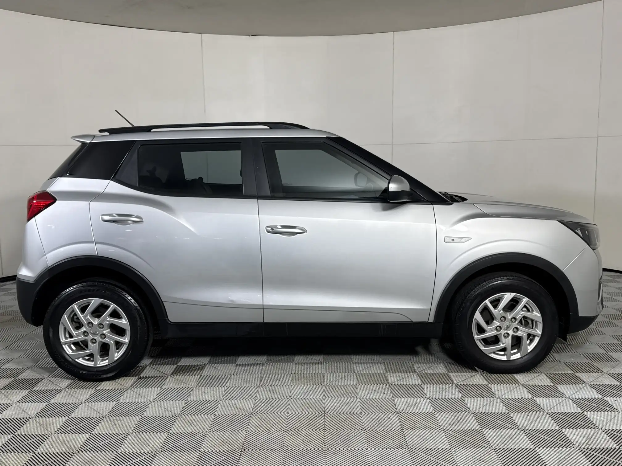Mahindra Xuv300