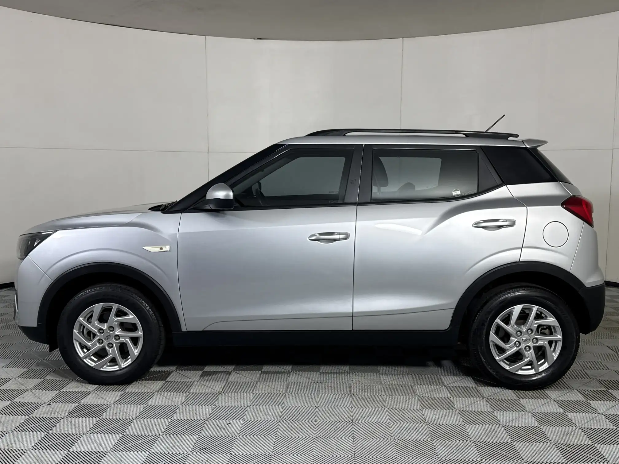 Mahindra Xuv300
