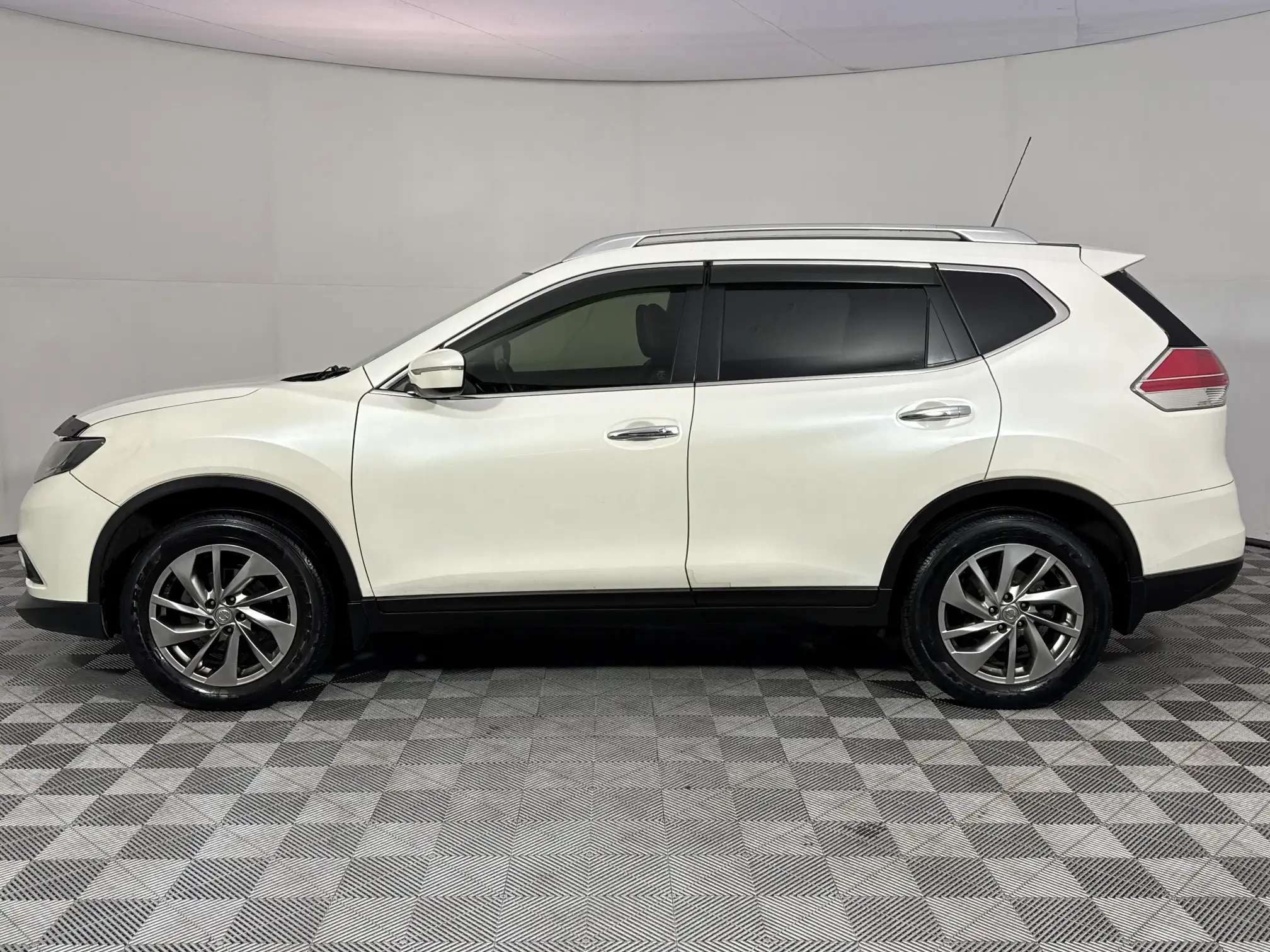 Nissan X Trail