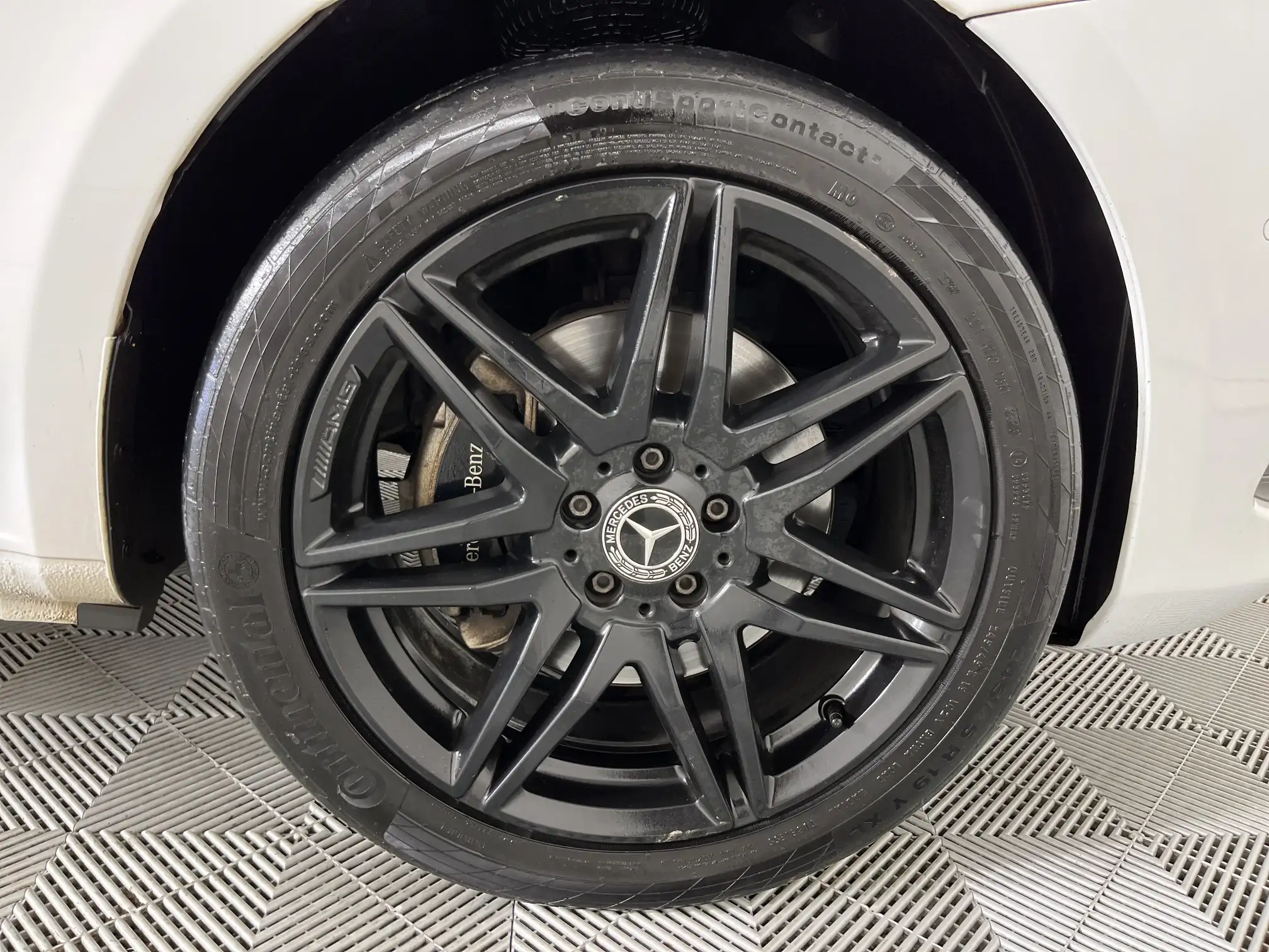 Mercedes-Benz V250