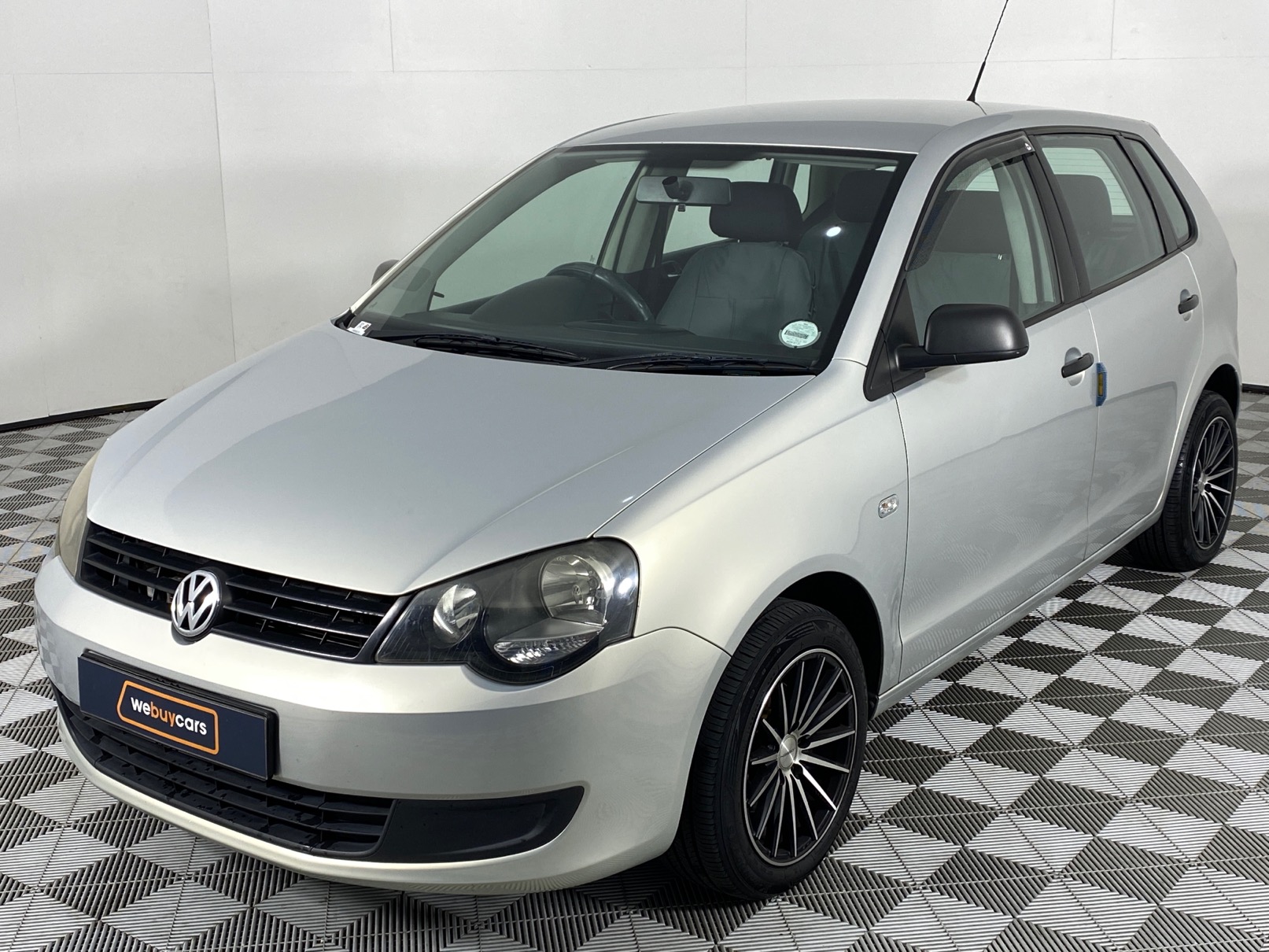 polo vivo 2011