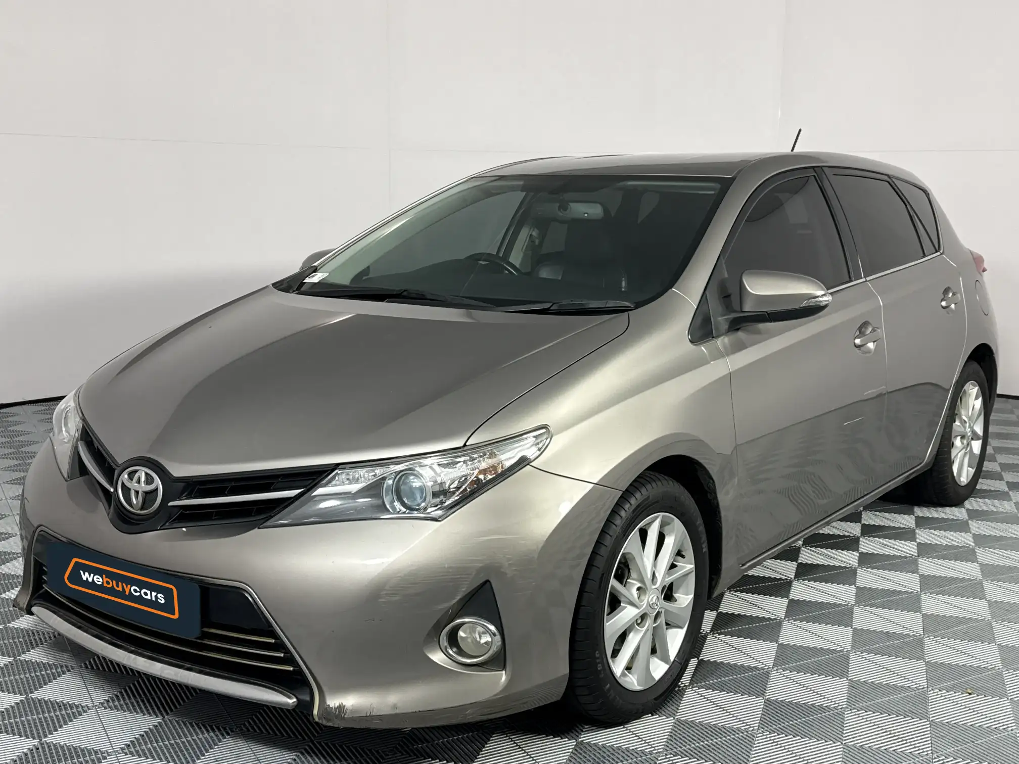 2013 Toyota Auris