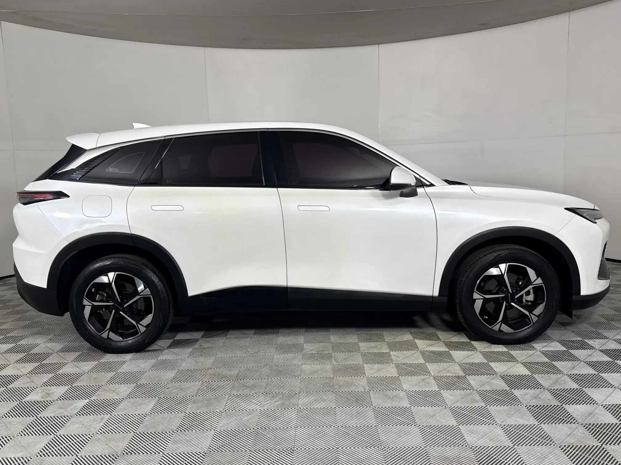 Baic X55