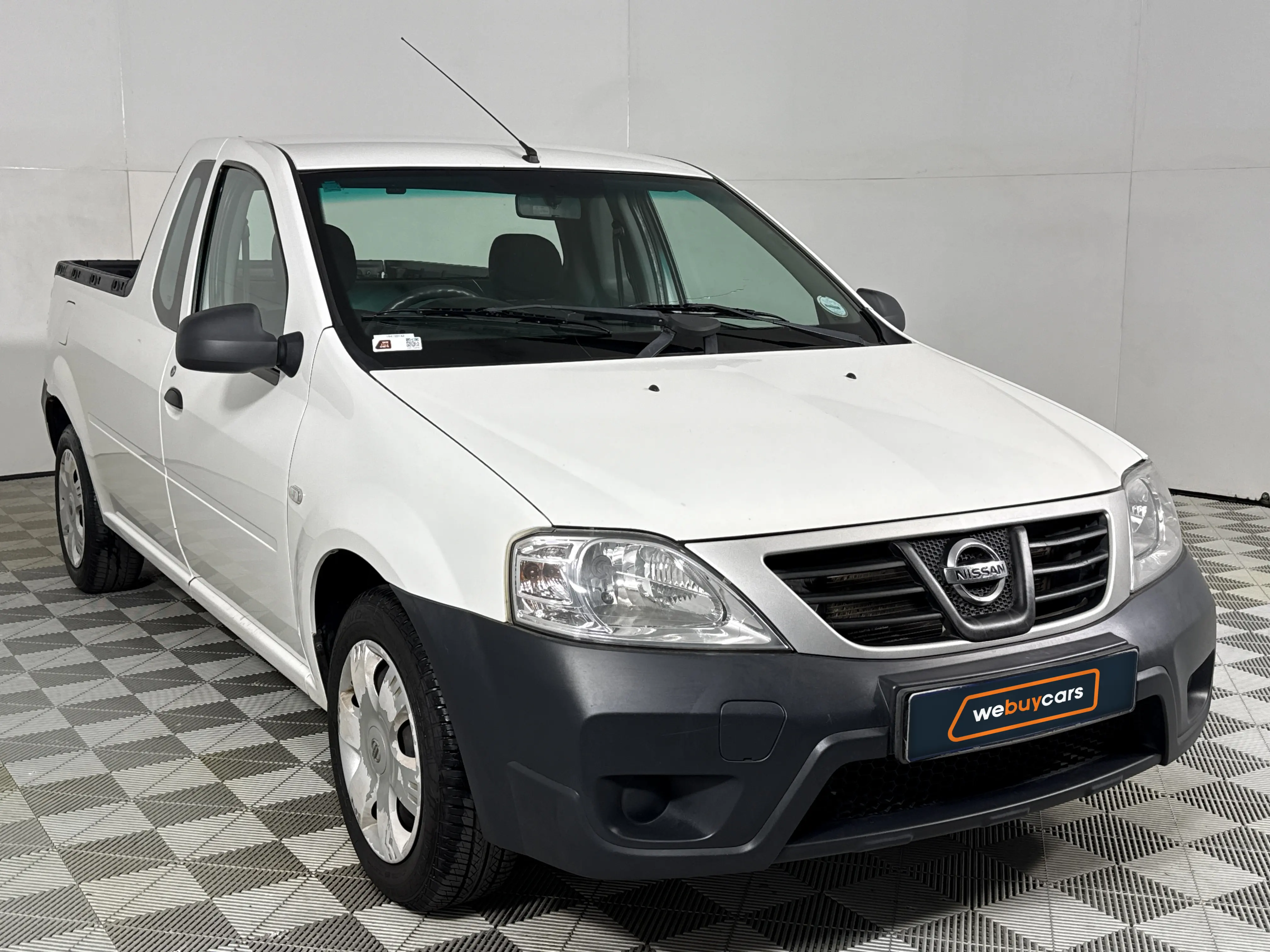 2018 Nissan NP200 1.6 A/C Safety Pack Pick Up Single Cab, photo 3