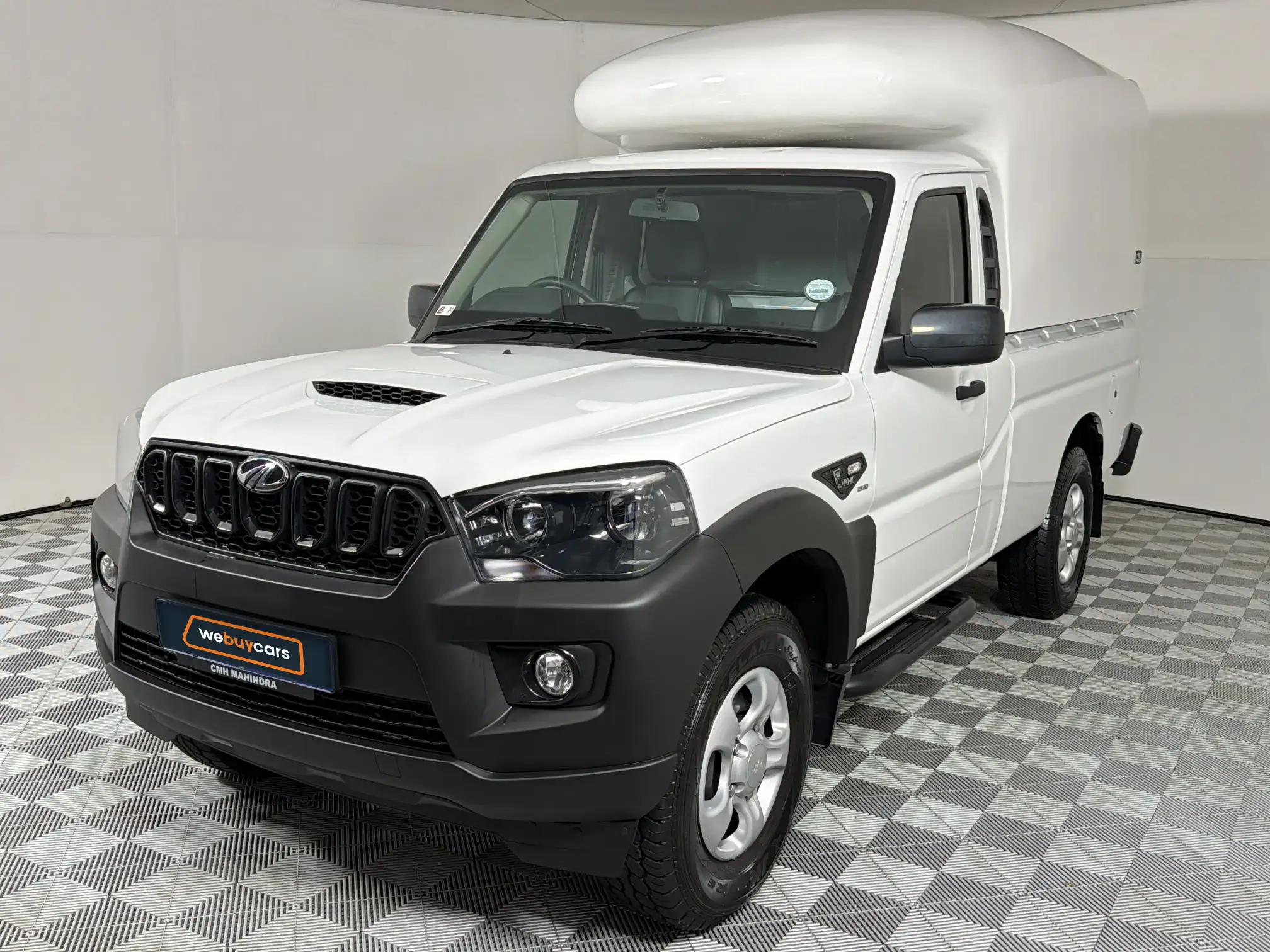 2025 Mahindra PIK UP