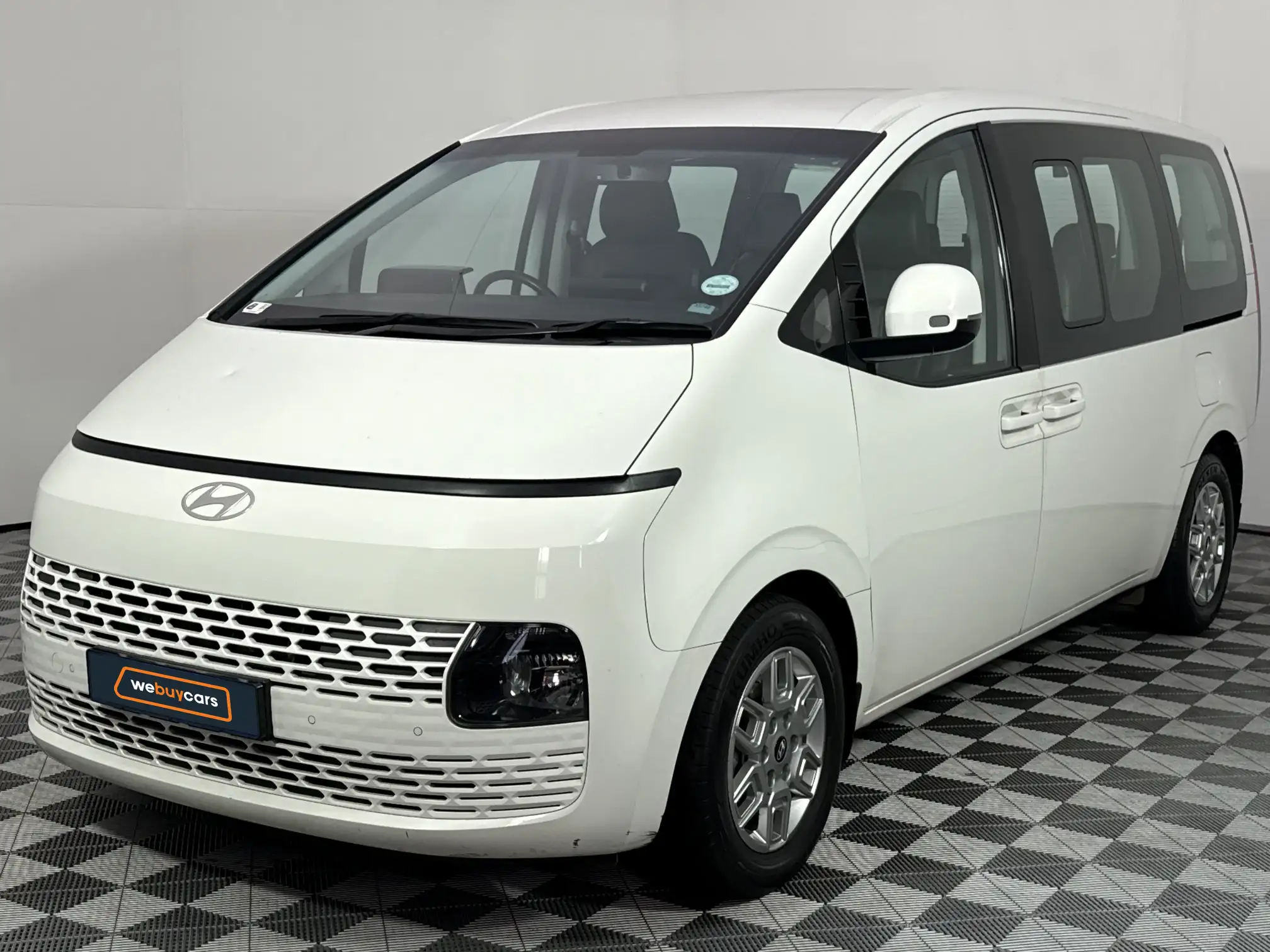 2024 Hyundai Staria