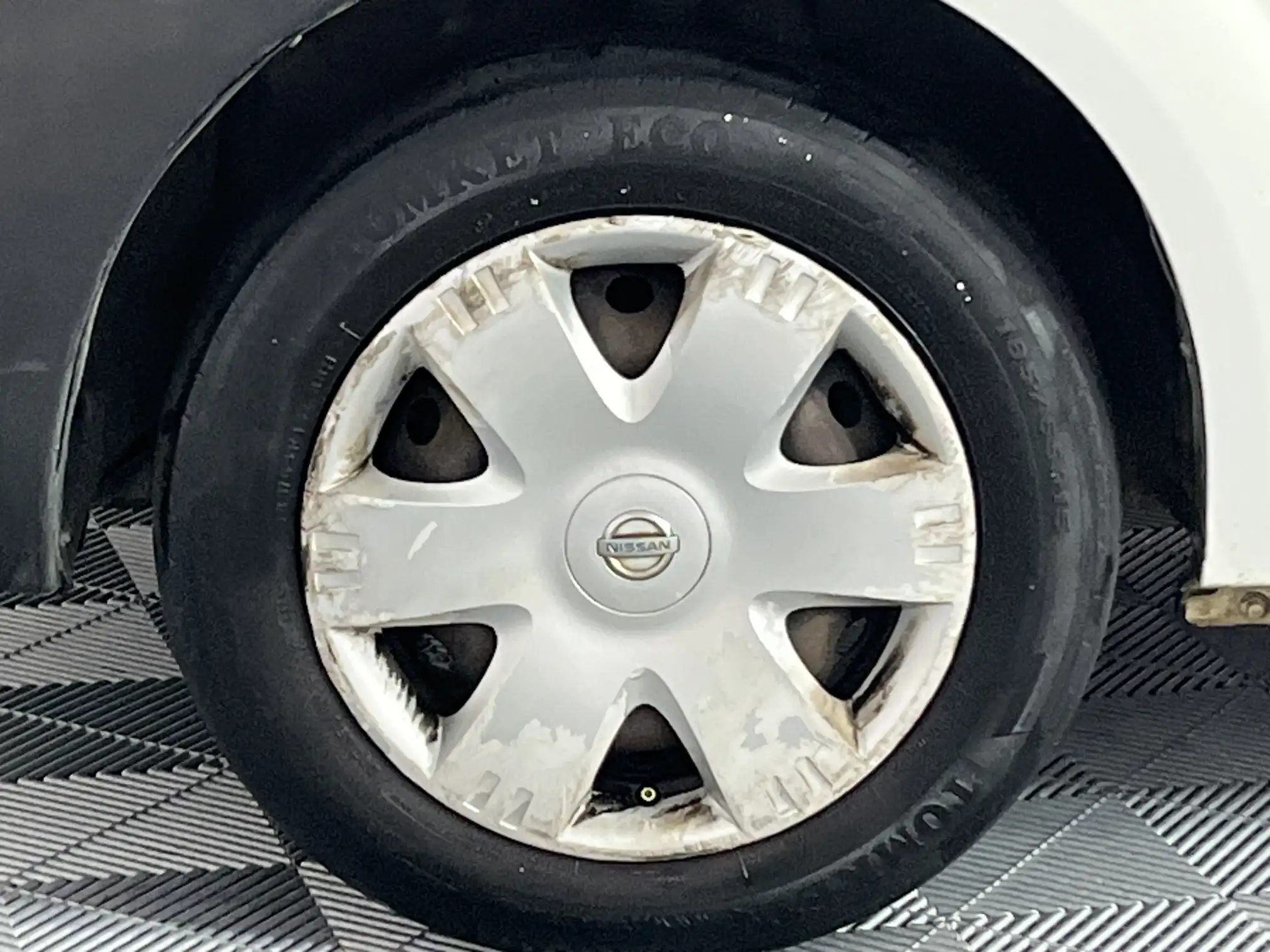 Nissan NP200